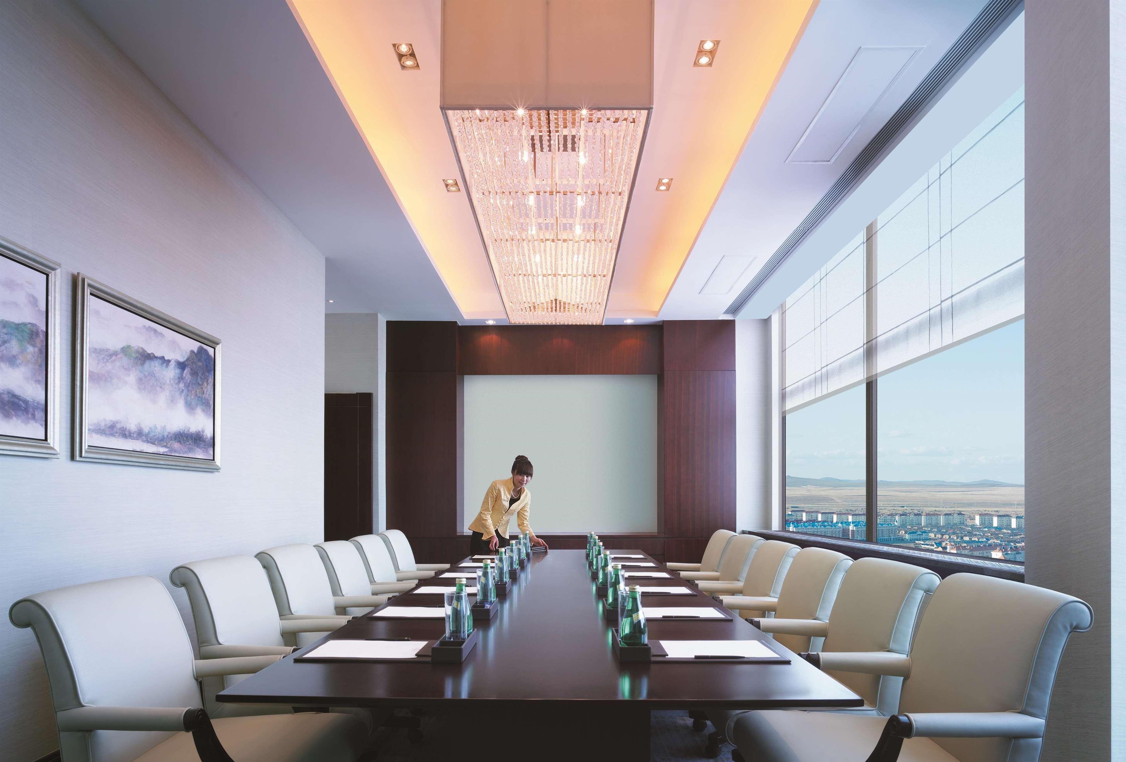 Centro de Negocios Shangri-La Hotel Manzhouli