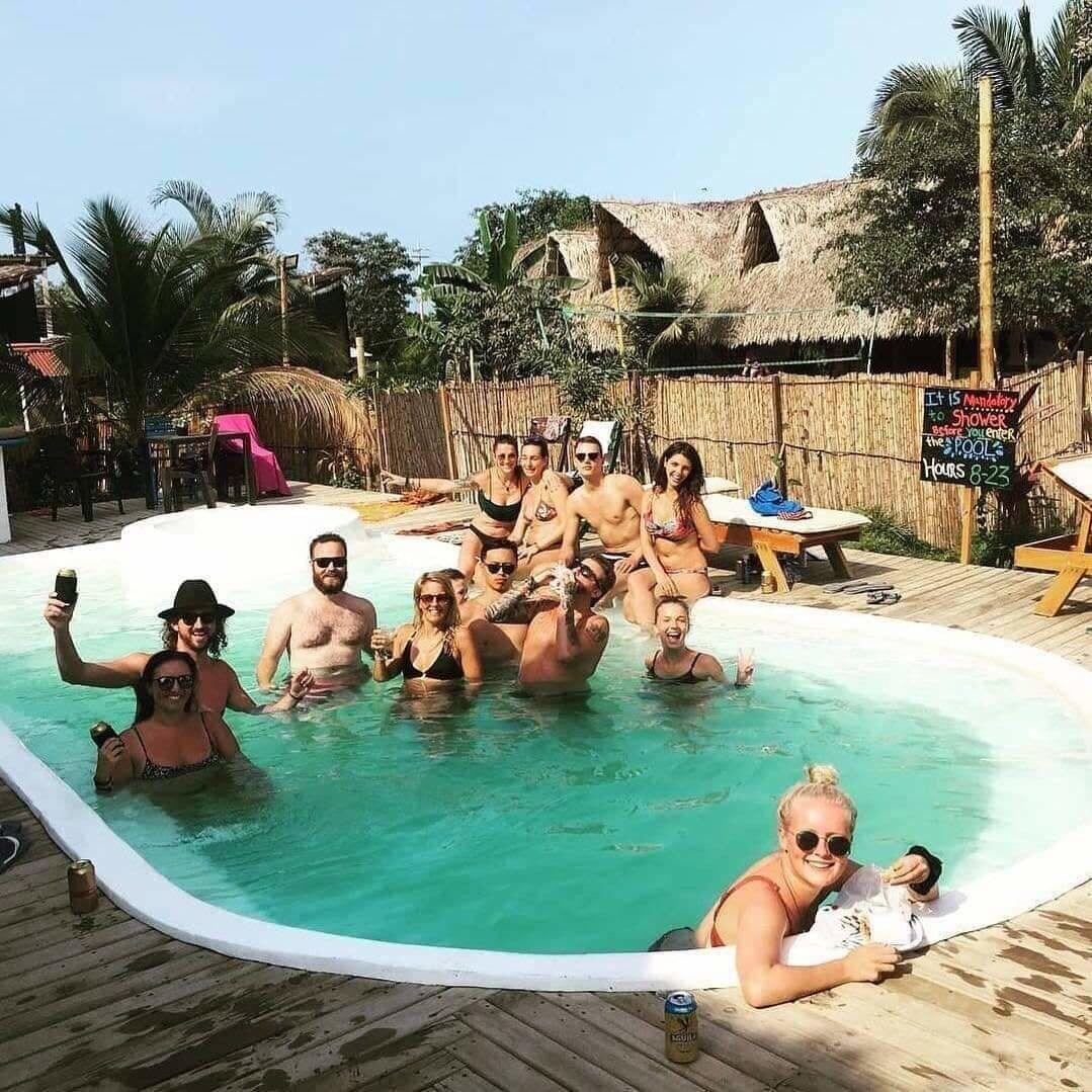 Varios El Zoo Hostel & Pool