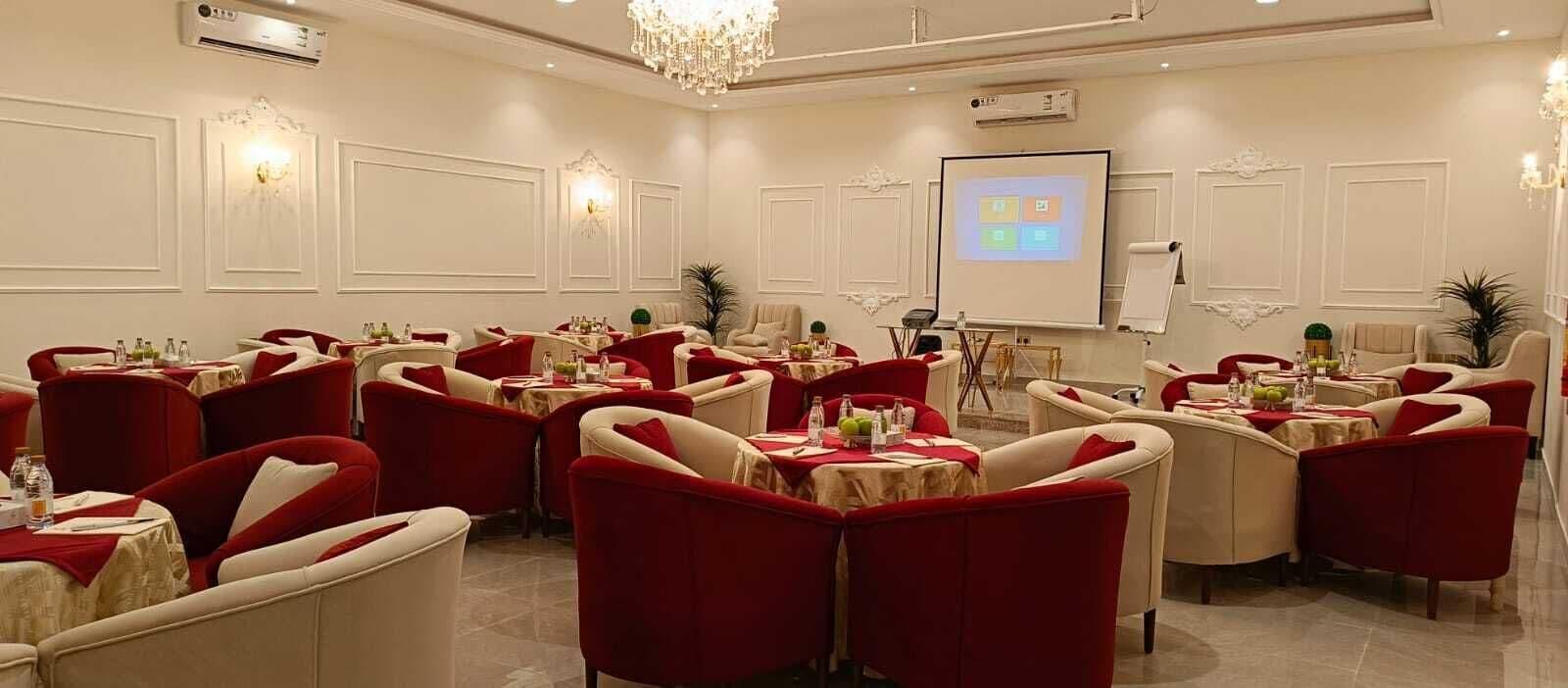 Sala de reuniões alzuwain hotil