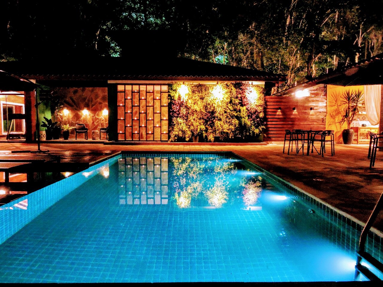 Vista Piscina Pousada Santa Thereza