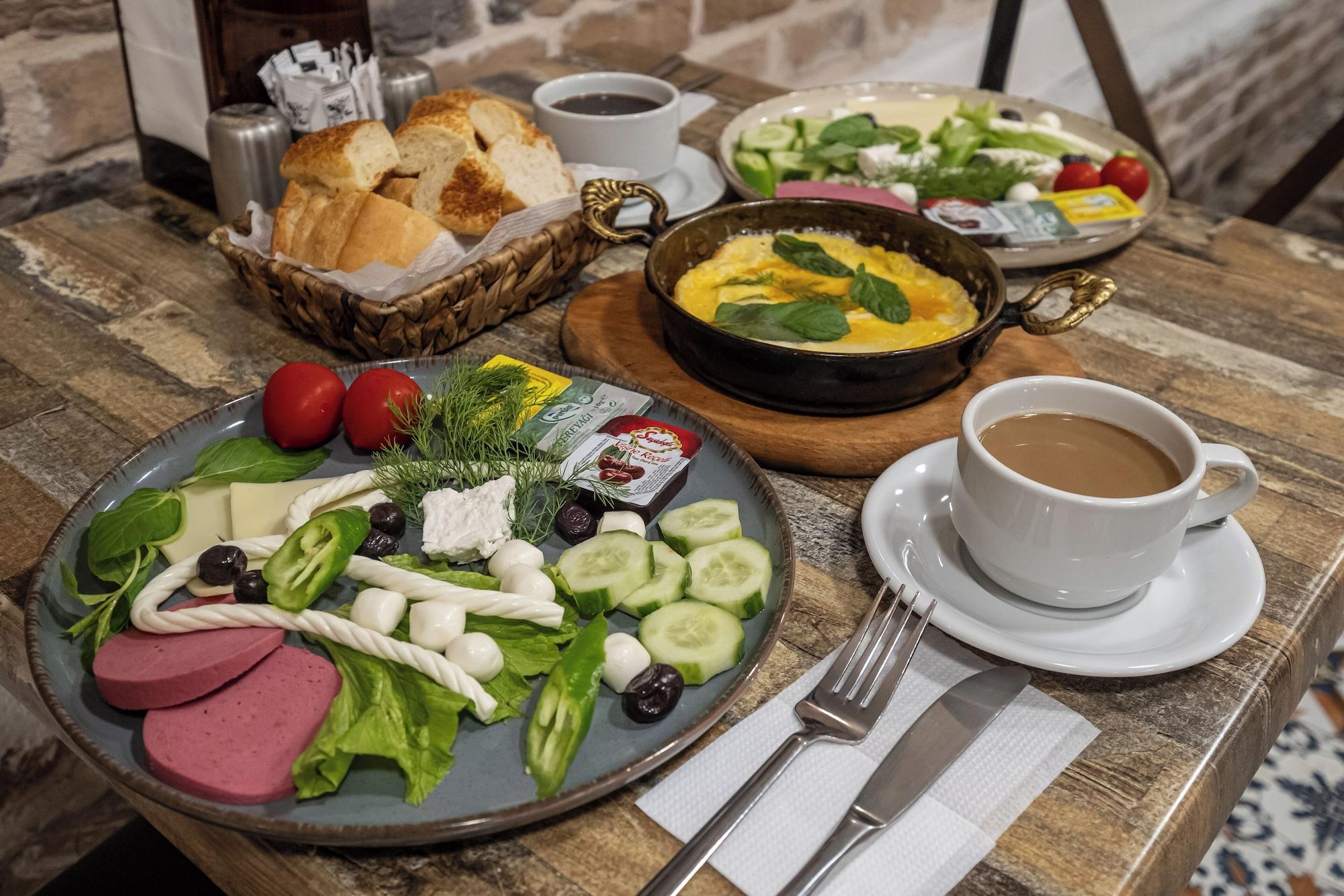 Restaurant Family Istanbul Hotel