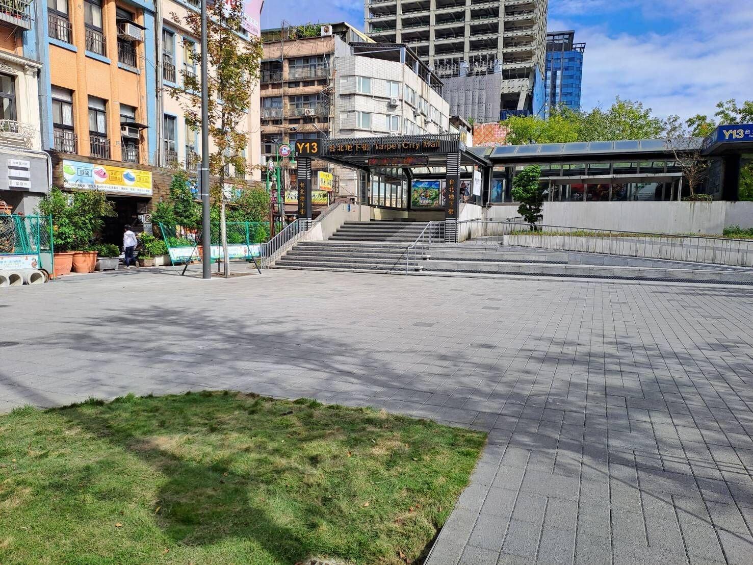 Vista Exterior Old Door Hostel & Bar