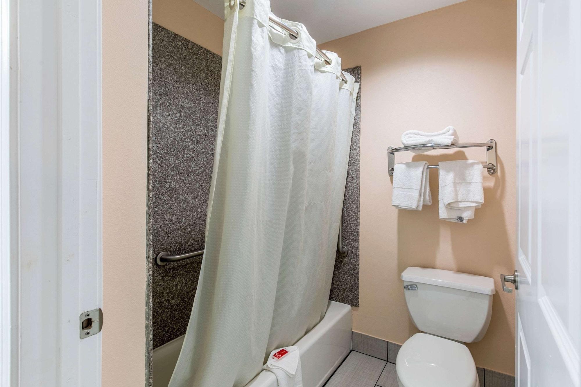 Habitación Quality Inn & Suites Bridge City/Orange