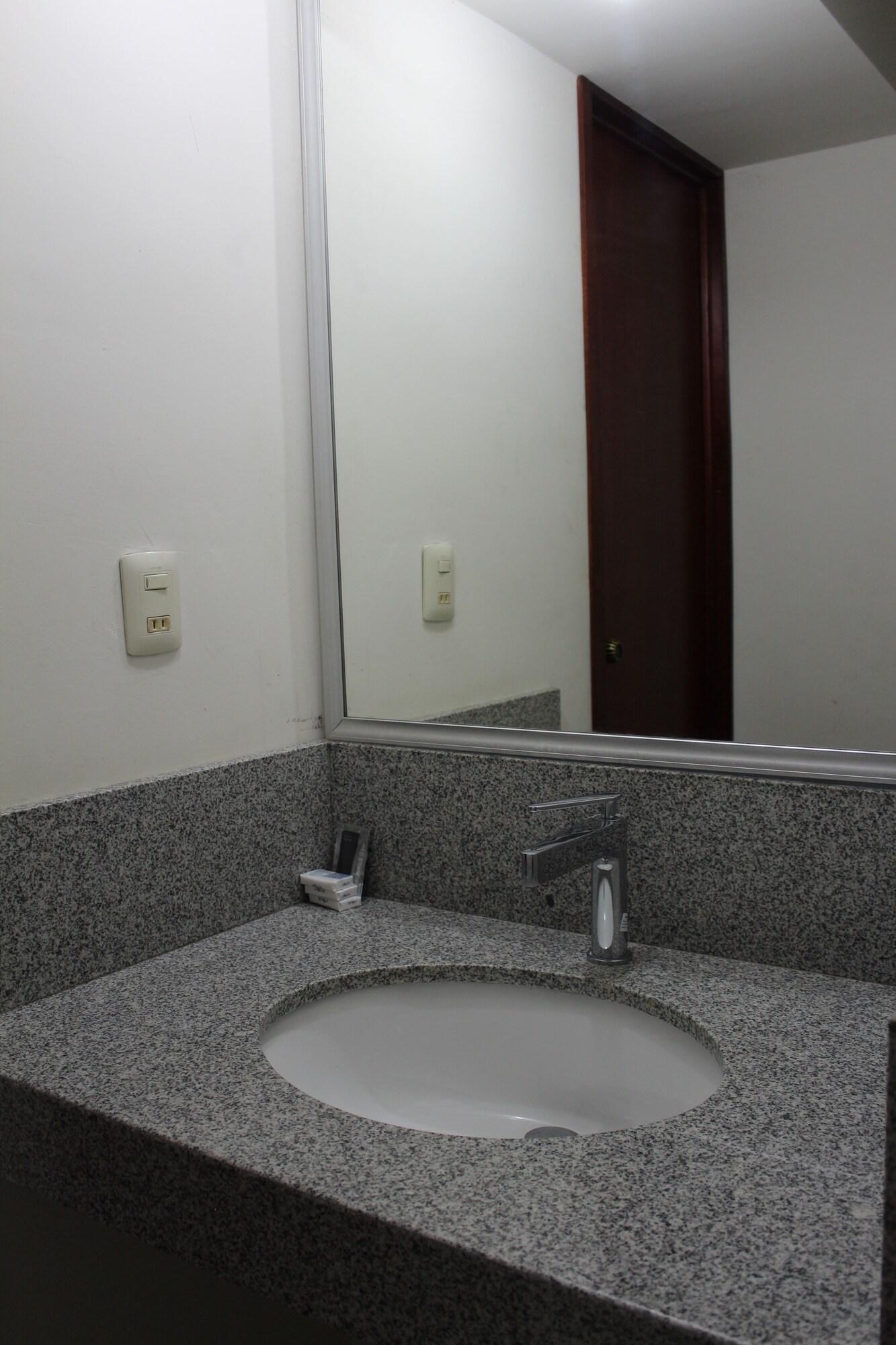 Equipamiento de Habitación Hotel El Roble