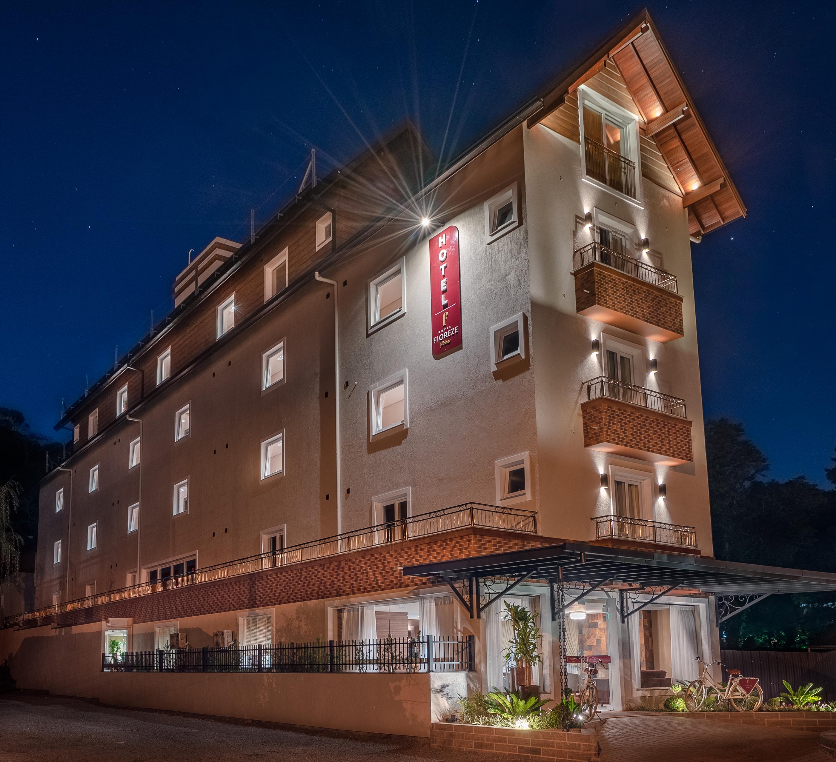 Vista Exterior Hotel Fioreze Primo