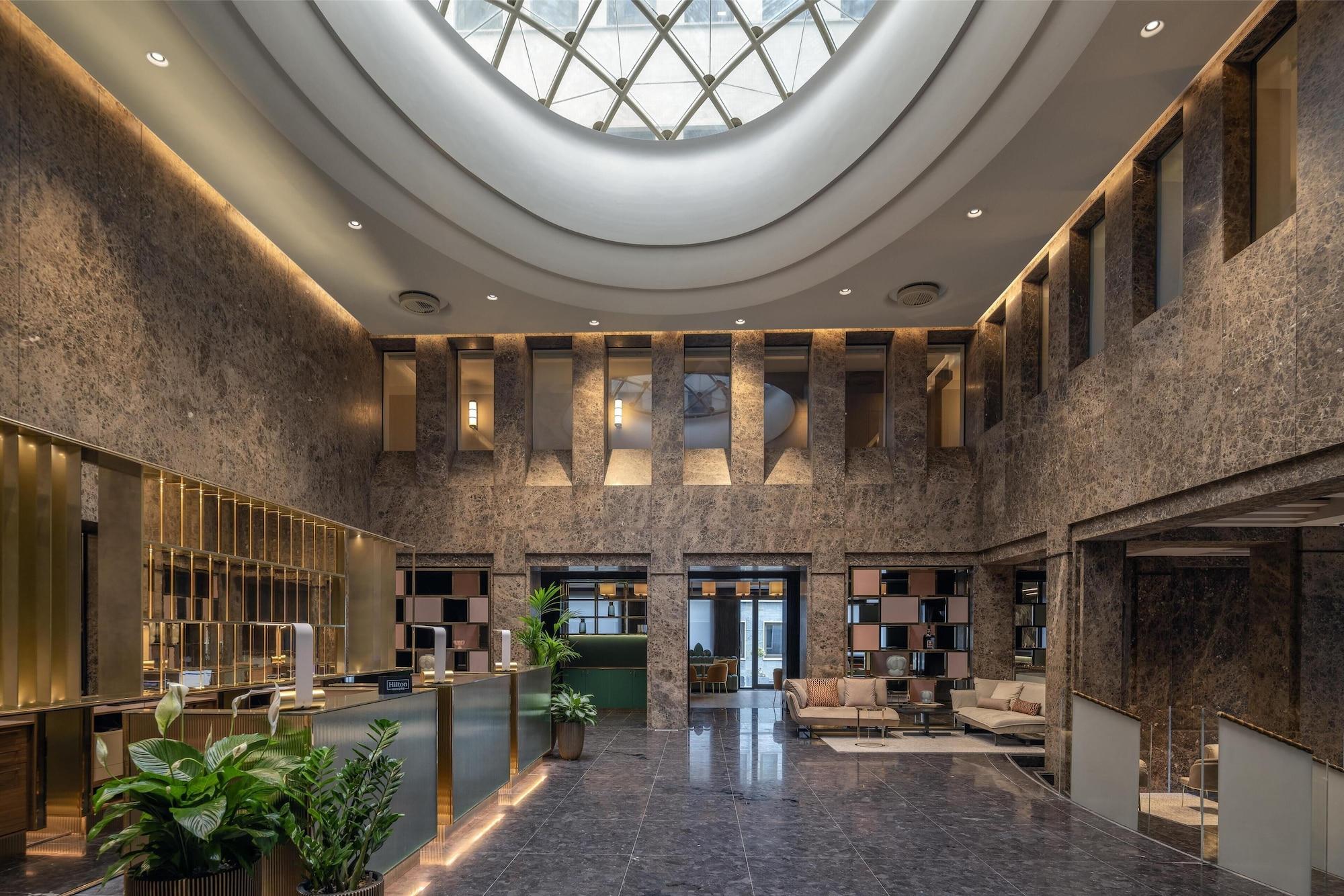 Vista Lobby Hilton Turin Centre