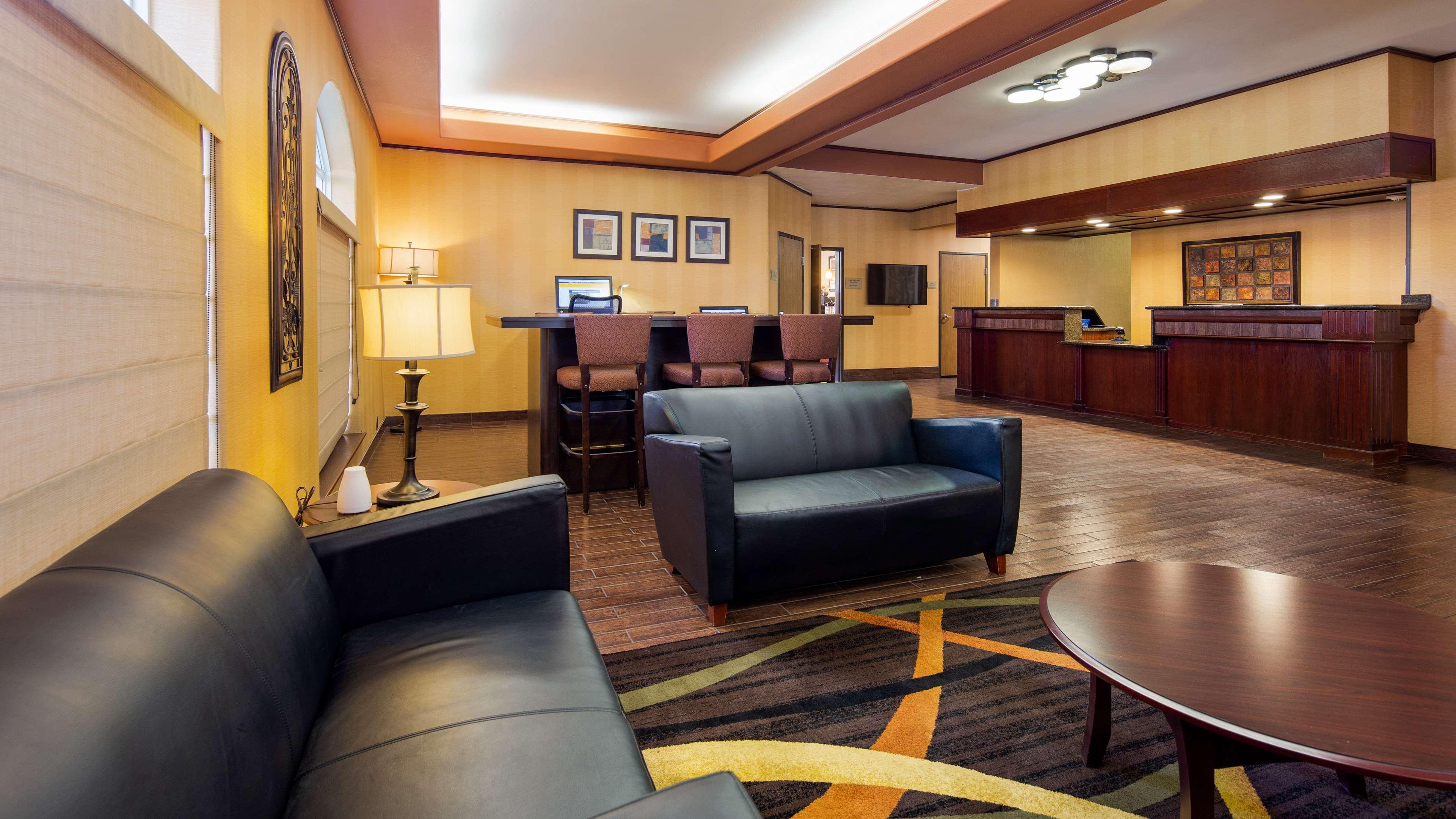 Vista Lobby Best Western Plus Meridian