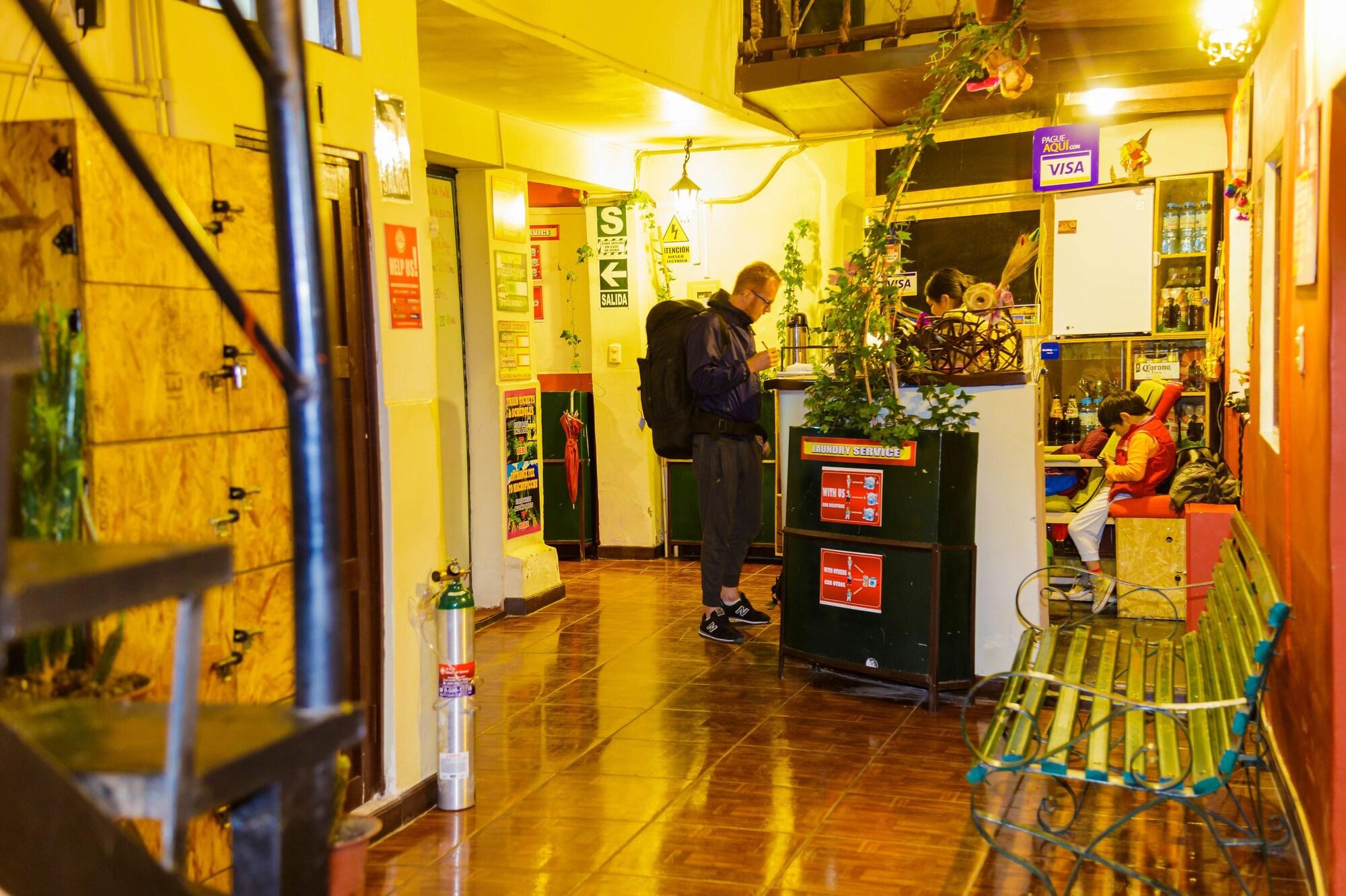 Vista Lobby Ukukus Hostel