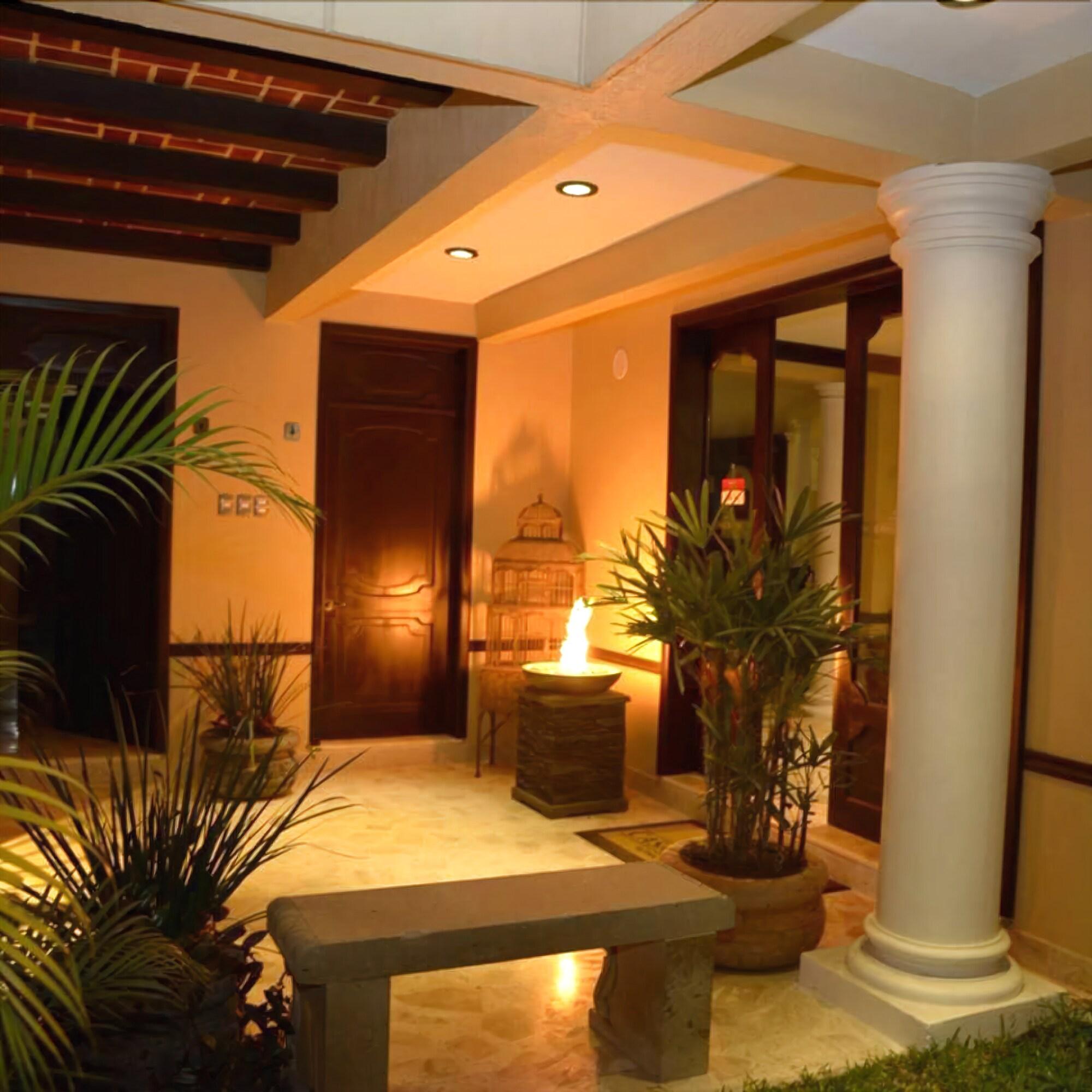Varios Hotel Casa Grande
