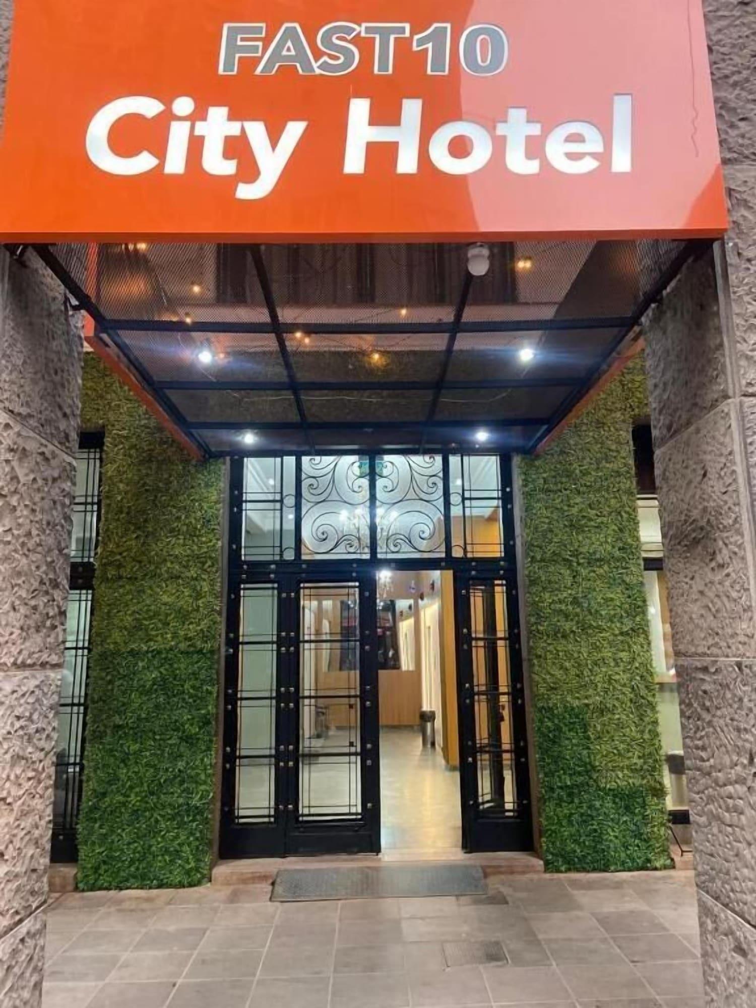 Varios Fast 10 City Hotel