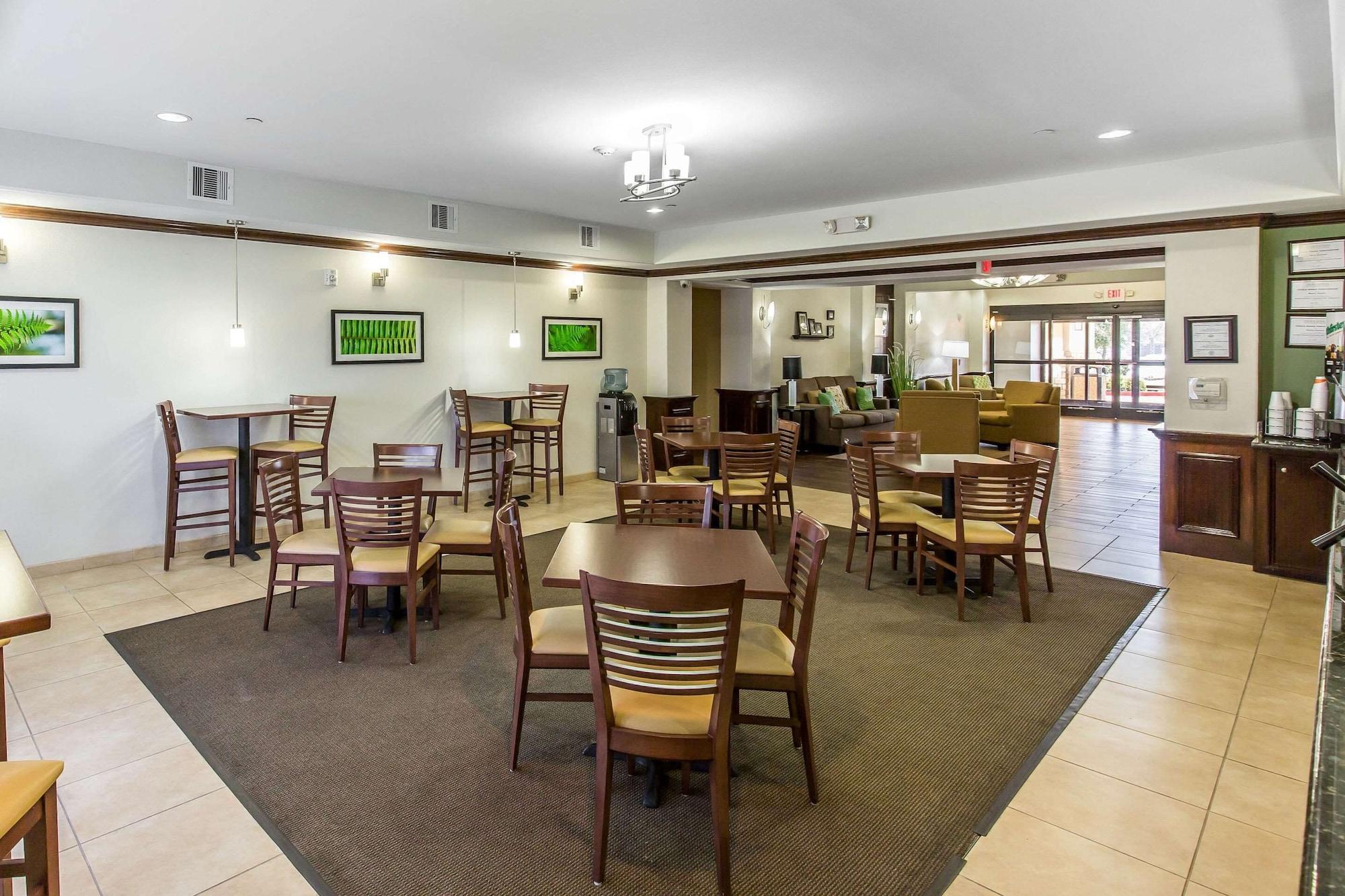 Restaurant Sleep Inn & Suites Bush Intercontinental - IAH East
