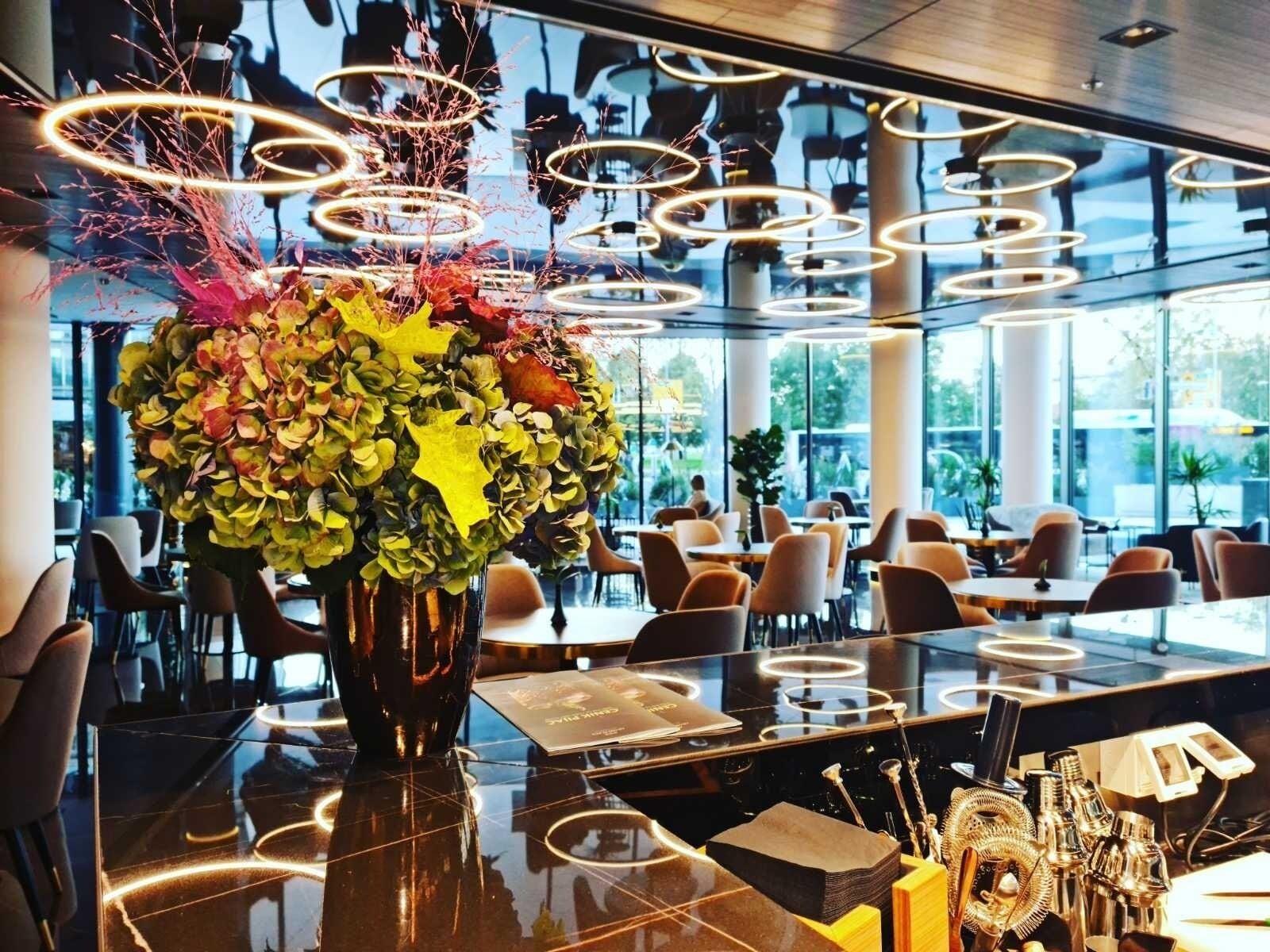 Bar/Salón Grand Plaza Hotel and Congress Centre