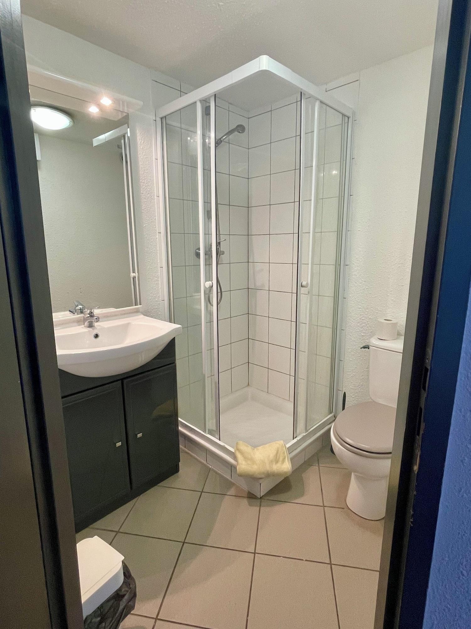 Equipamiento de Habitación Balaena