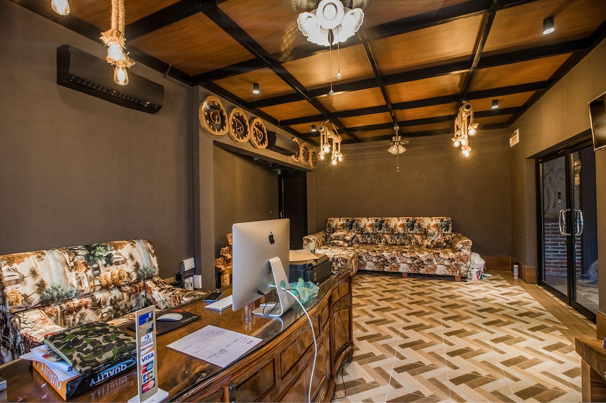 Vista Lobby Home Stone Resort