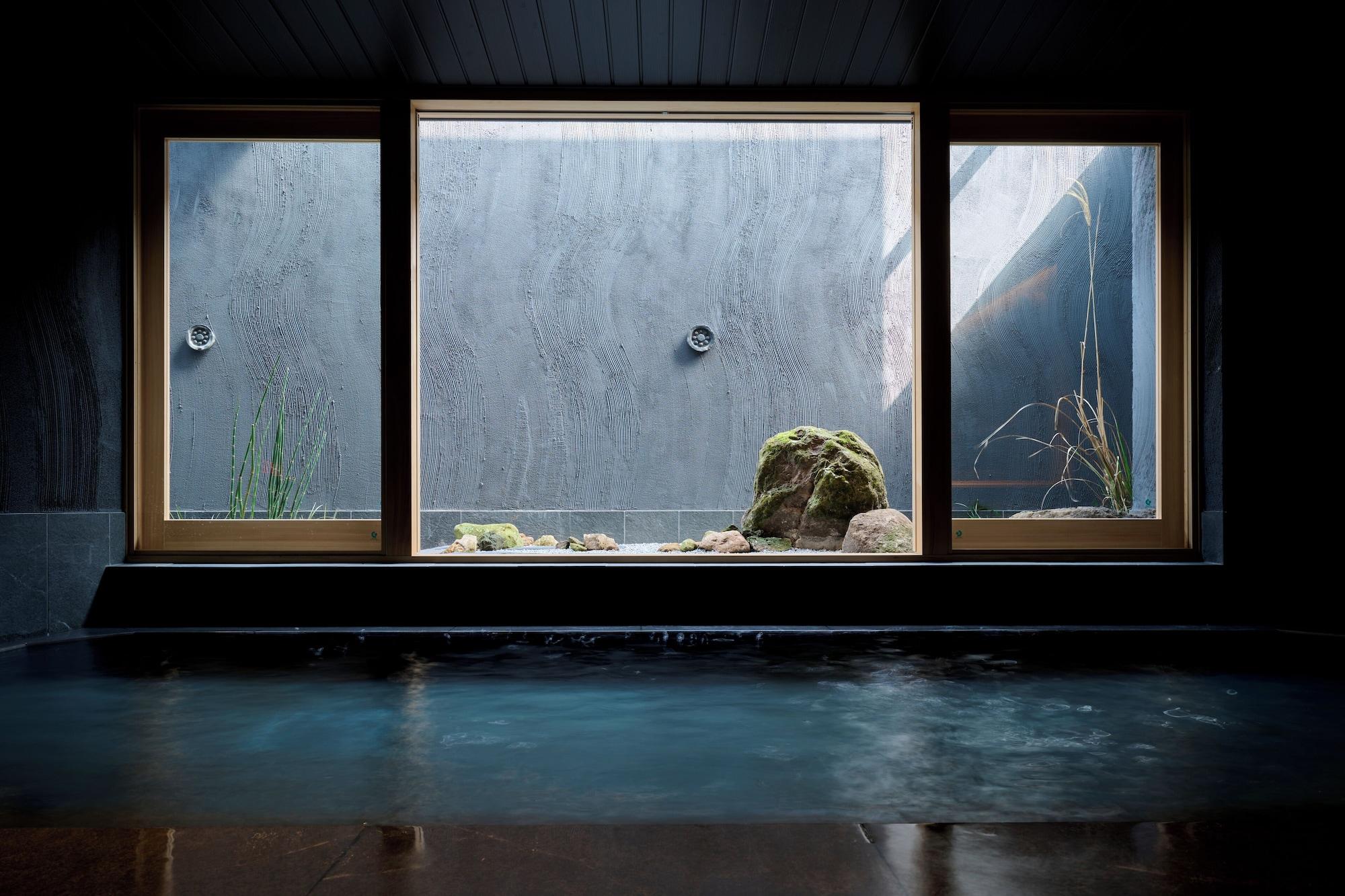 Spa Ryotei Matsuya Honkan Suizenji