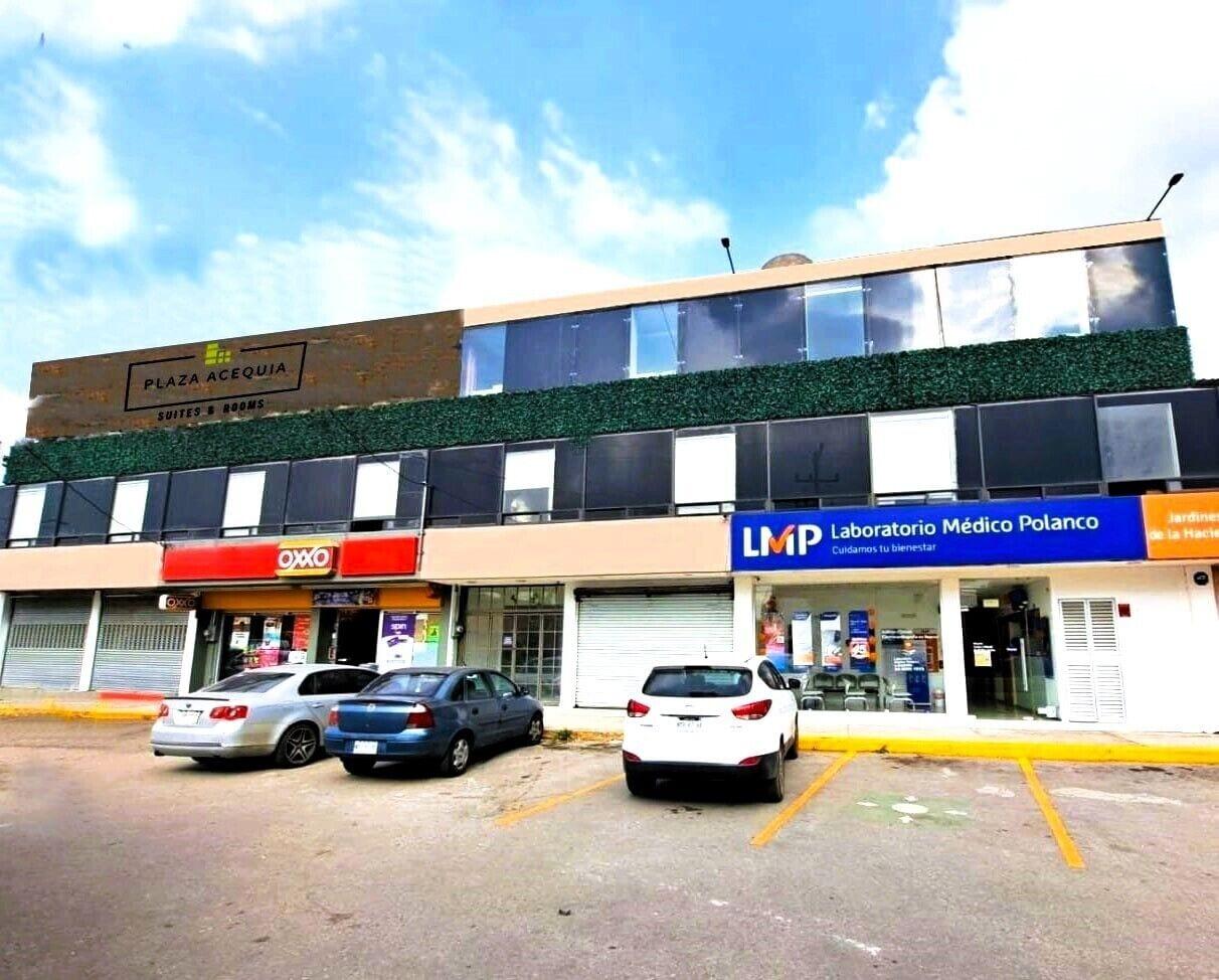 Varios A30 Plaza Acequia Suite Black Plus