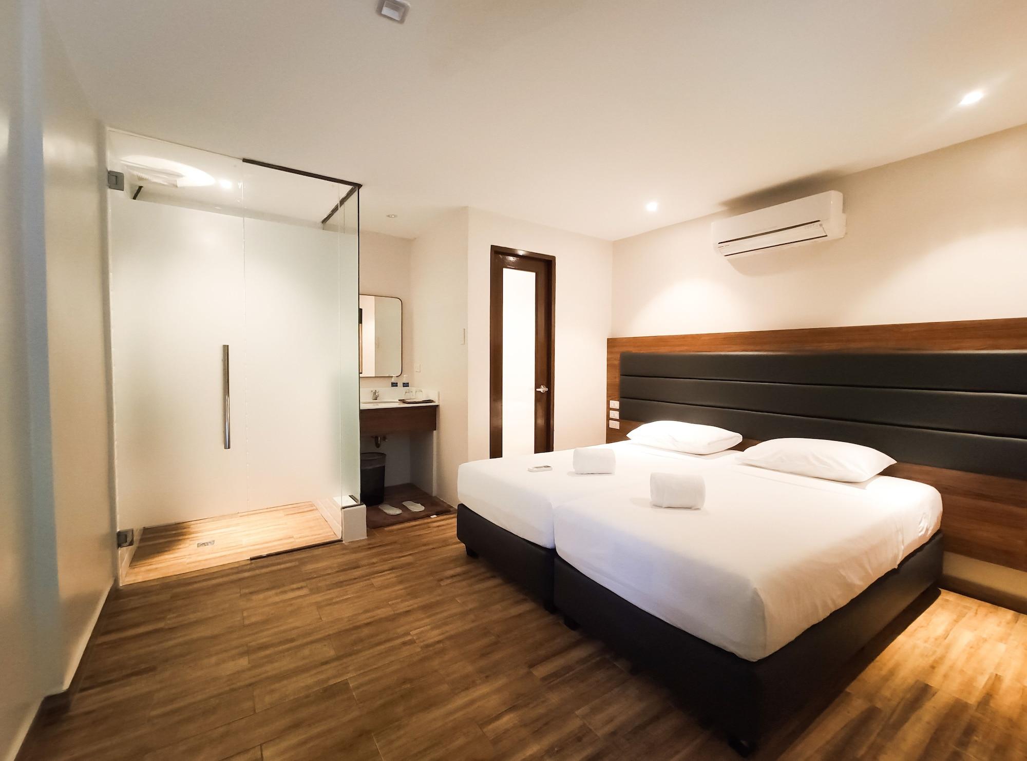 Varios The Hub District Garden Suites