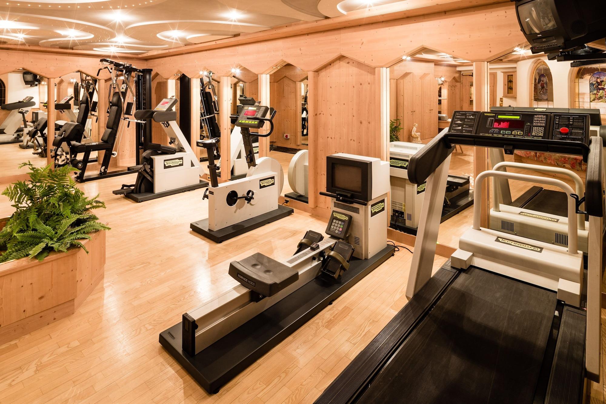 Gimnasio Garni Apartments Villa Gardena