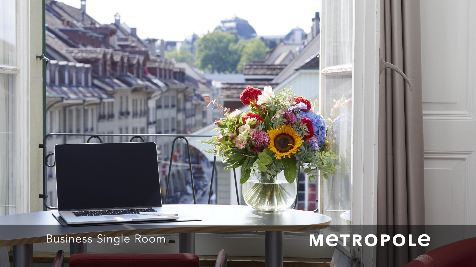 Vista Exterior Stay KooooK Bern City – Online Check In