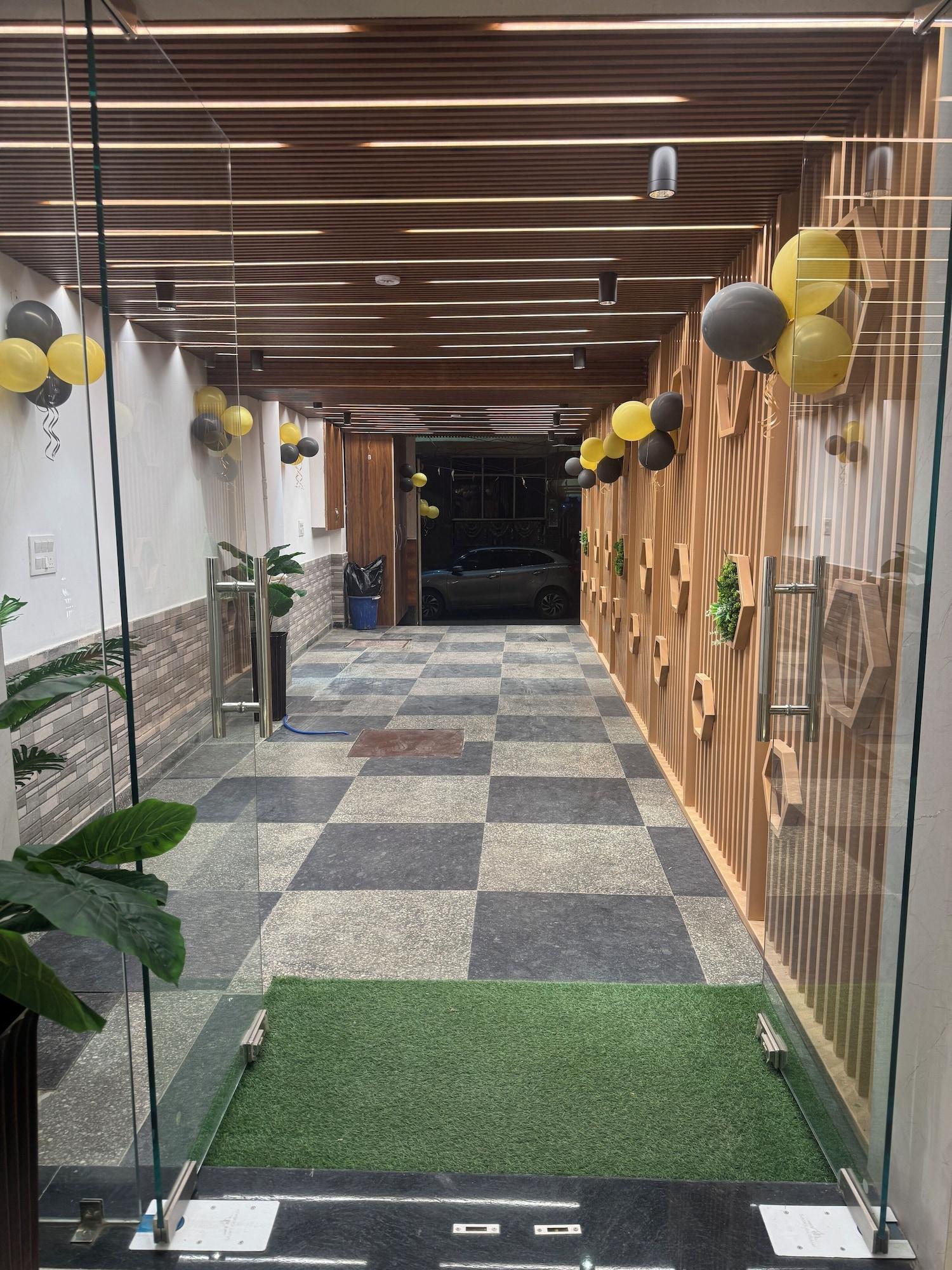 Miscellaneous Corporate Business Hotel Near Yashobhoomi Dwarka