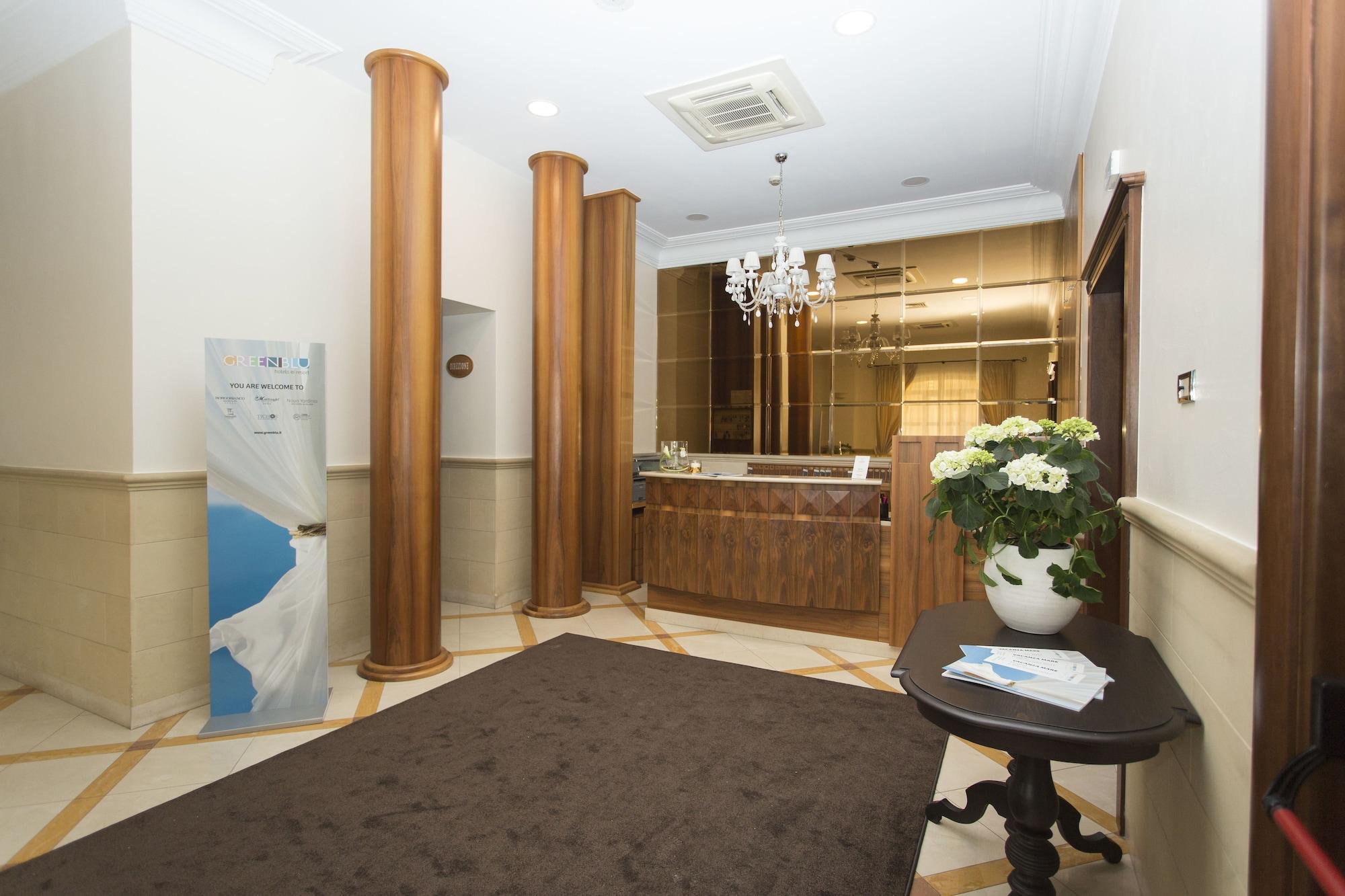 Vista Lobby Hotel Cavaliere