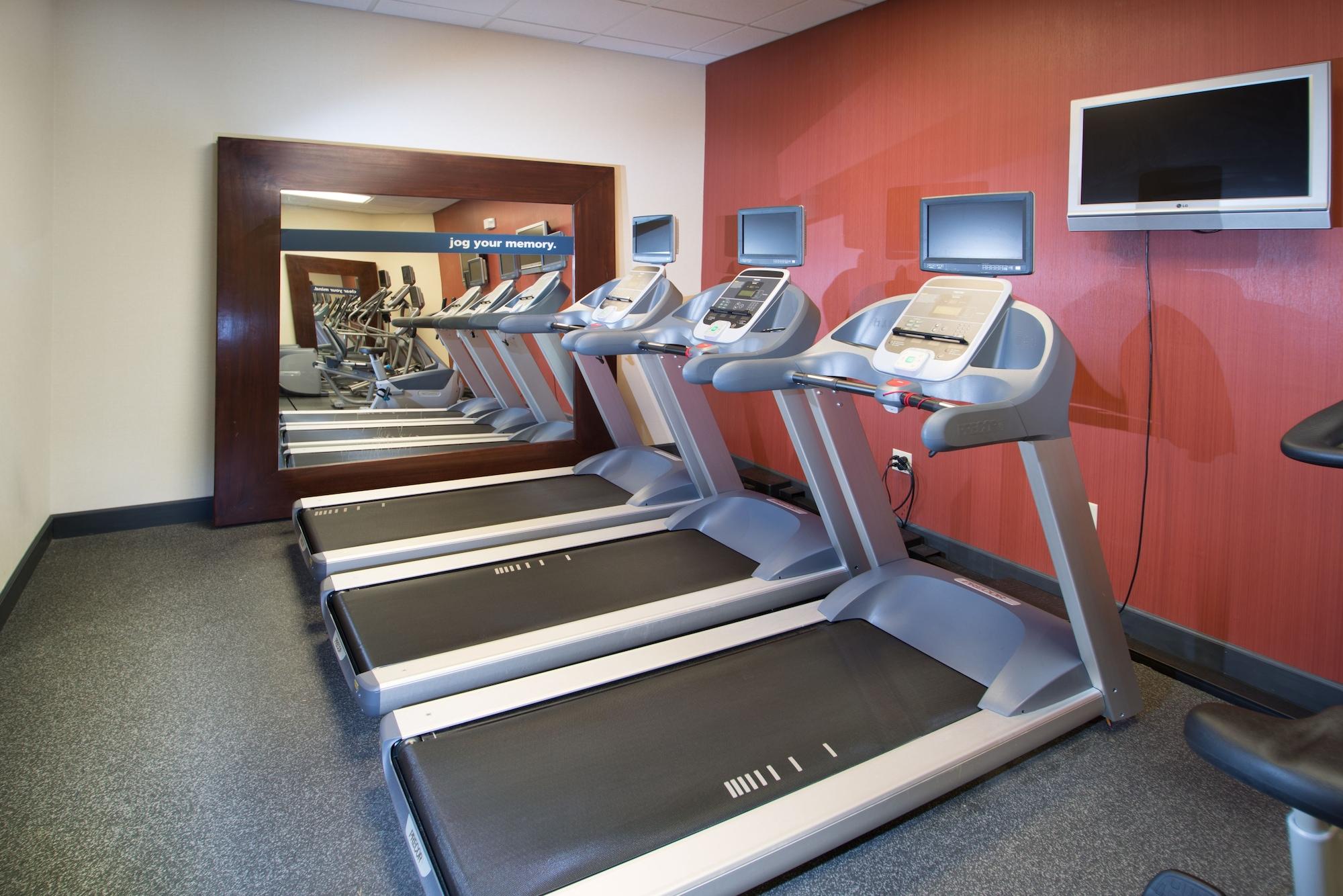 Gimnasio Hampton Inn & Suites Greensburg