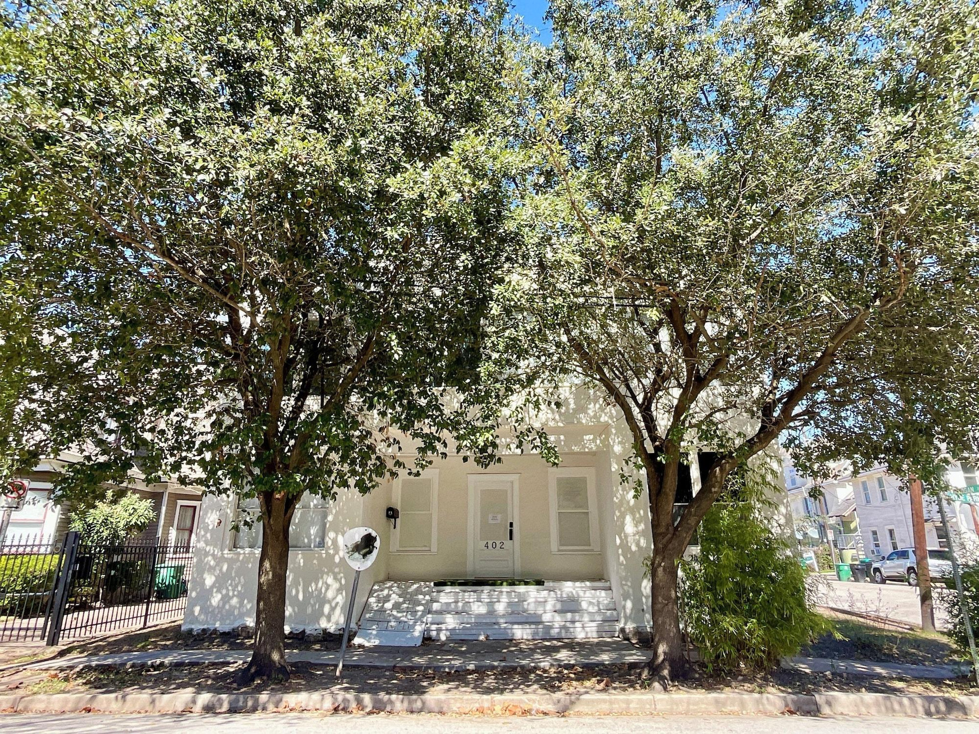 Varios The Huntington in the Heart of Montrose