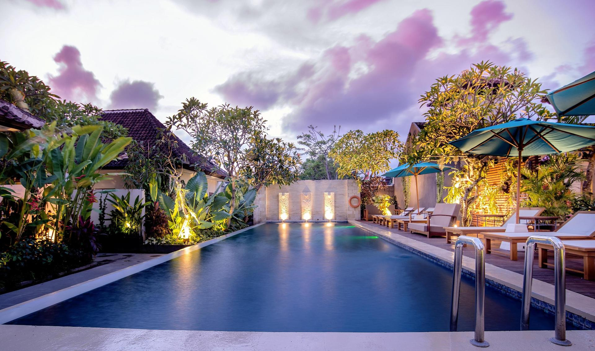 Vista Exterior Rama Residence Petitenget Hotel