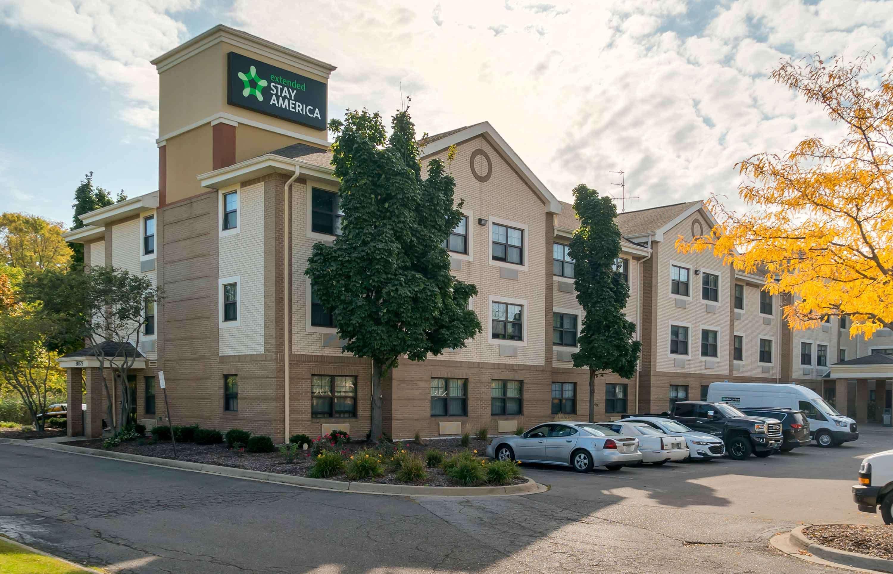 Varios Extended Stay America Suites Detroit Metropolitan Airport