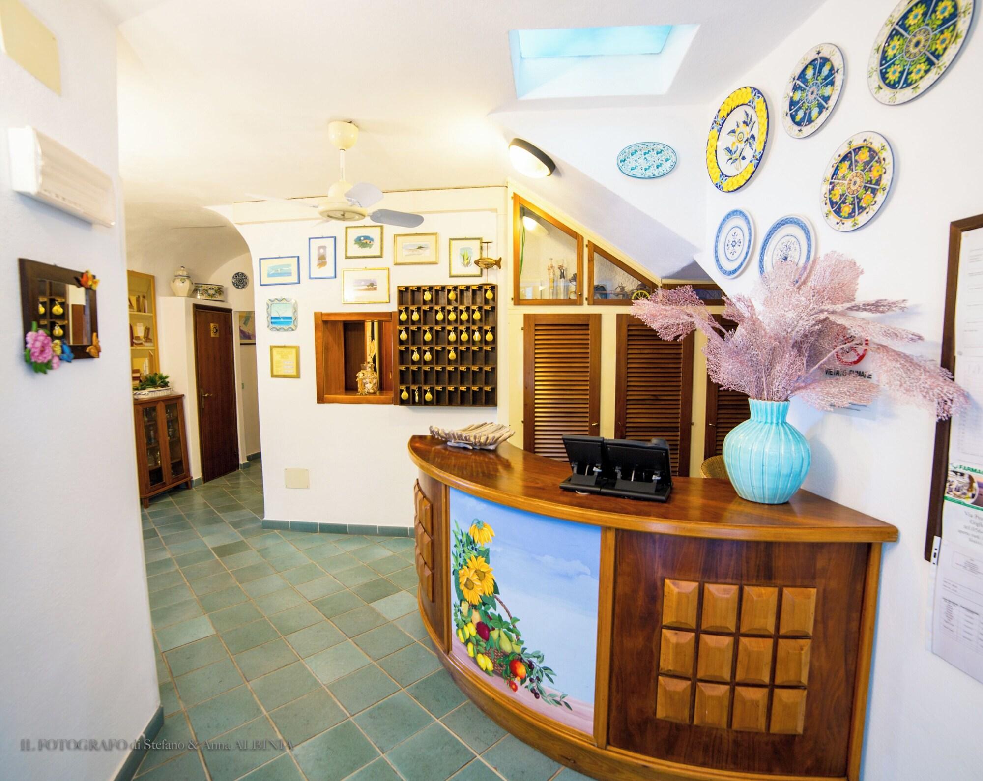 Vista Lobby Hotel Saraceno