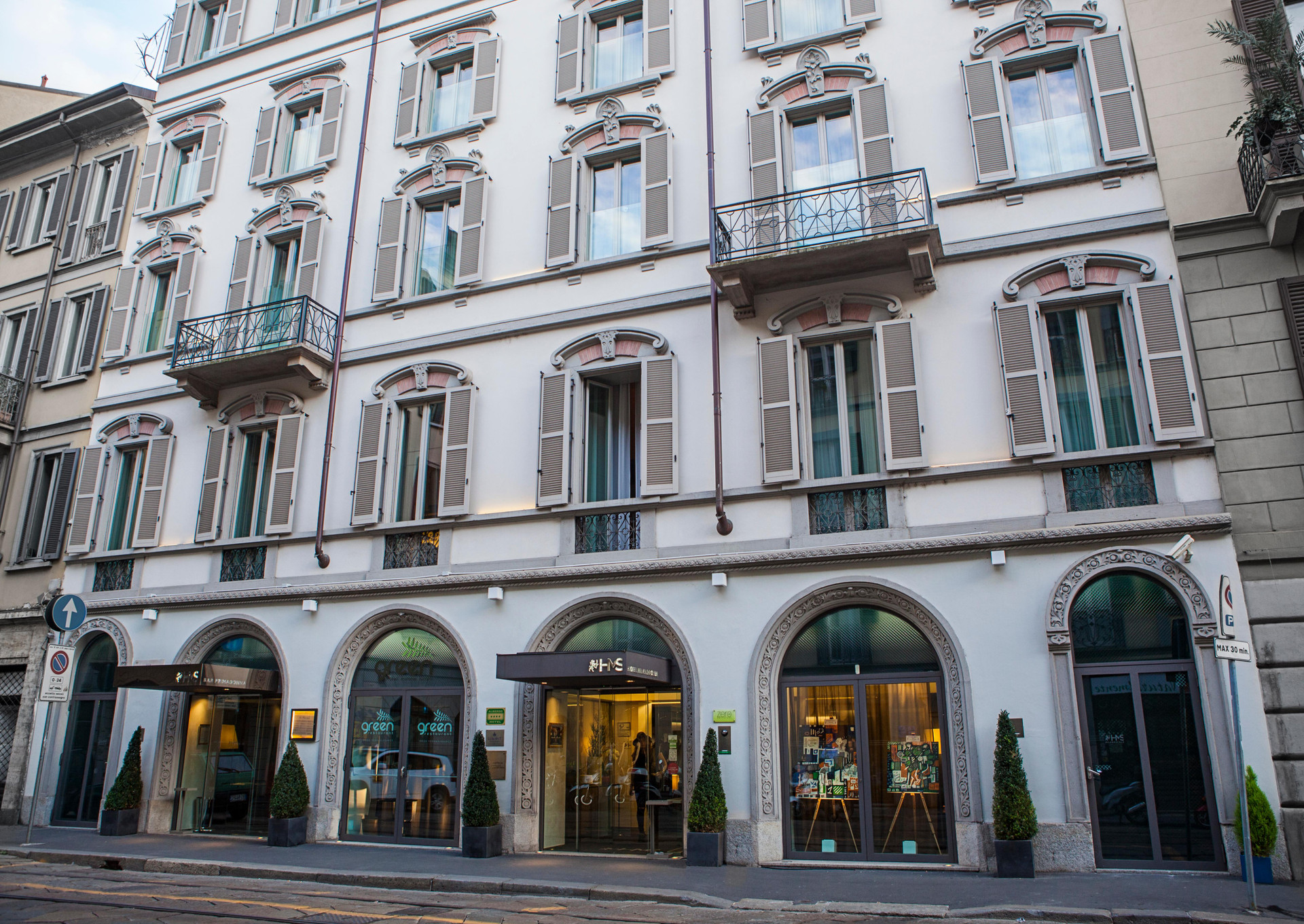 Vista Exterior Hotel Milano Scala