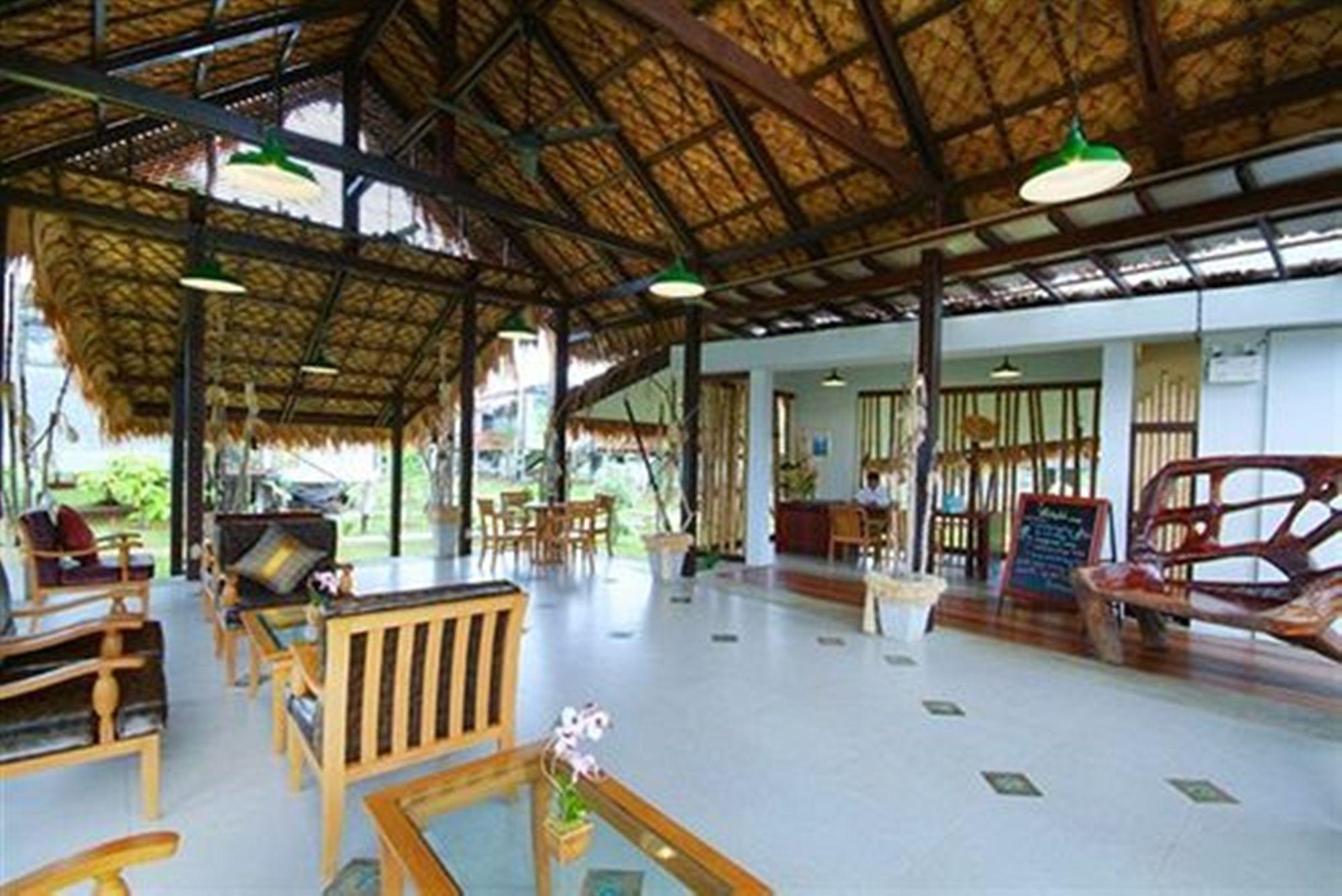 Vista Lobby Islanda Hideaway Resort