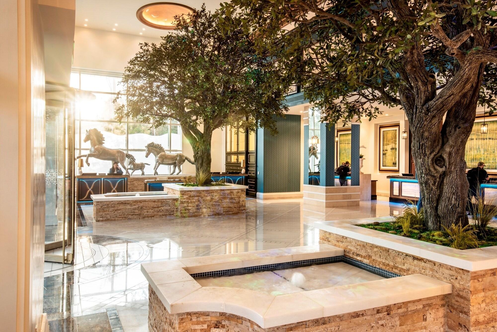 Vista Lobby Fairmont Austin