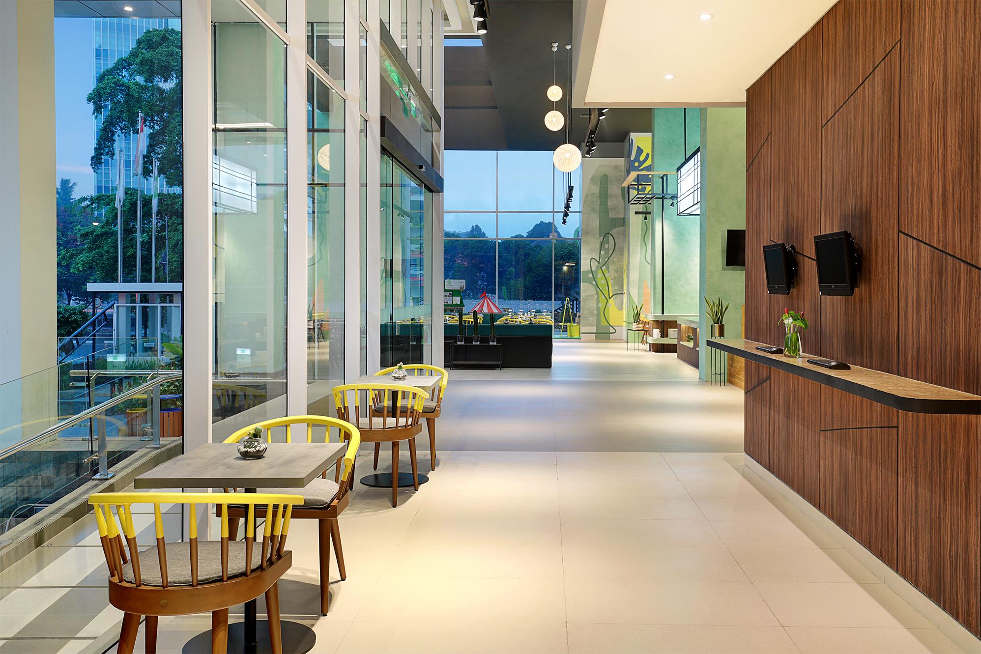 Vista Lobby ibis Styles Jakarta Simatupang