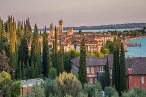 Actividad - Tour de un día entero por Verona y Sirmione