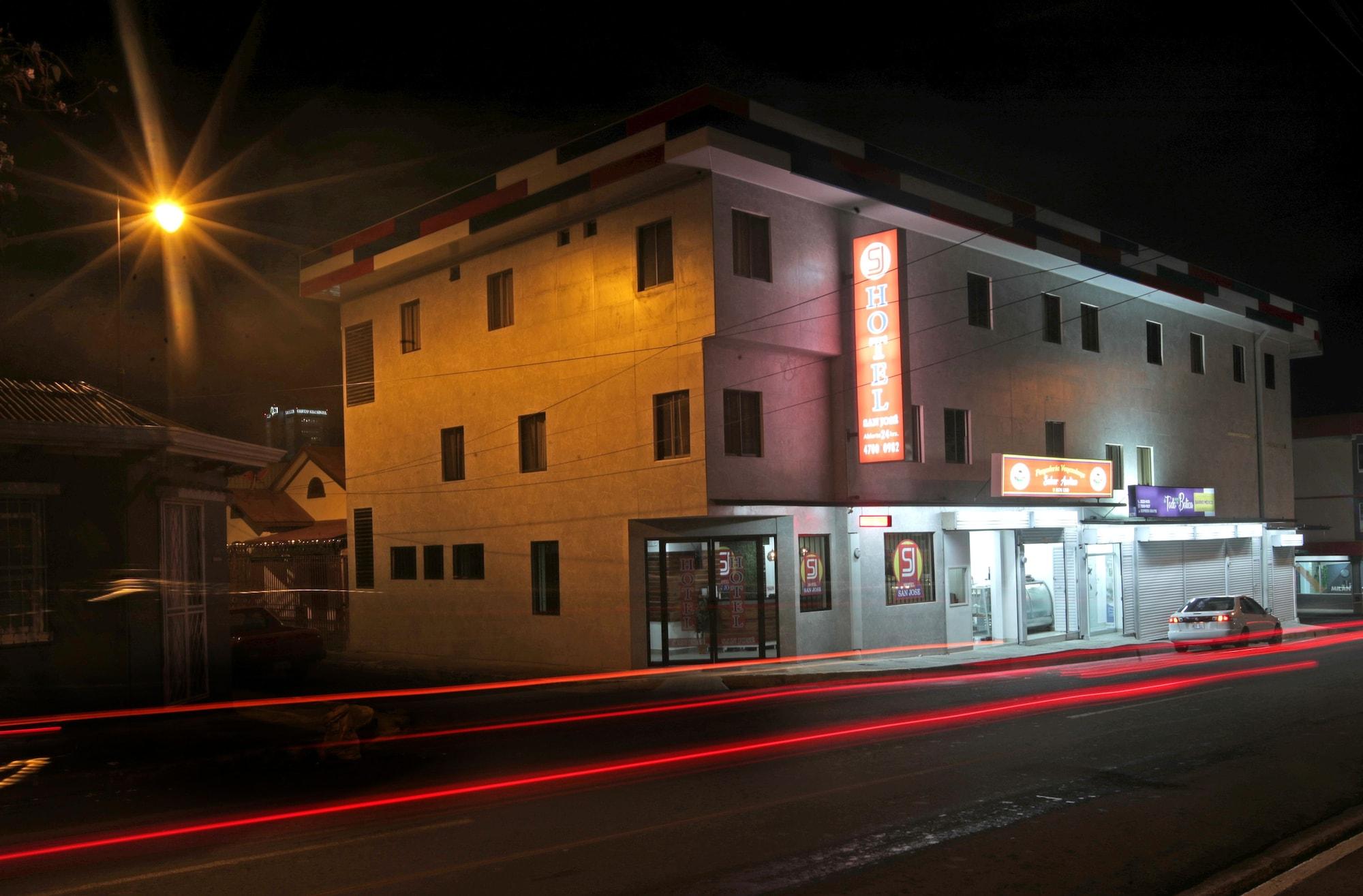 Vista Exterior Hotel San José