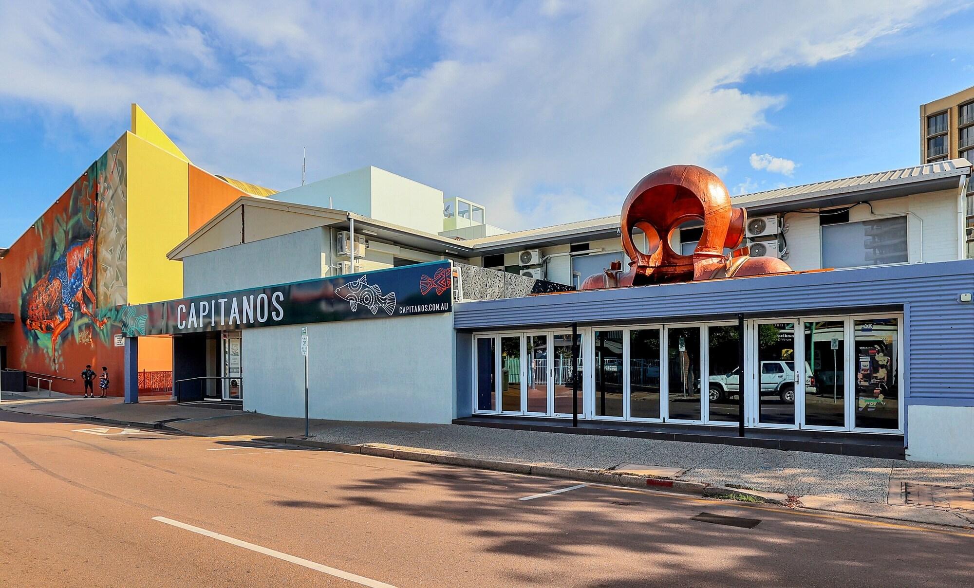 Vista Exterior Capitanos