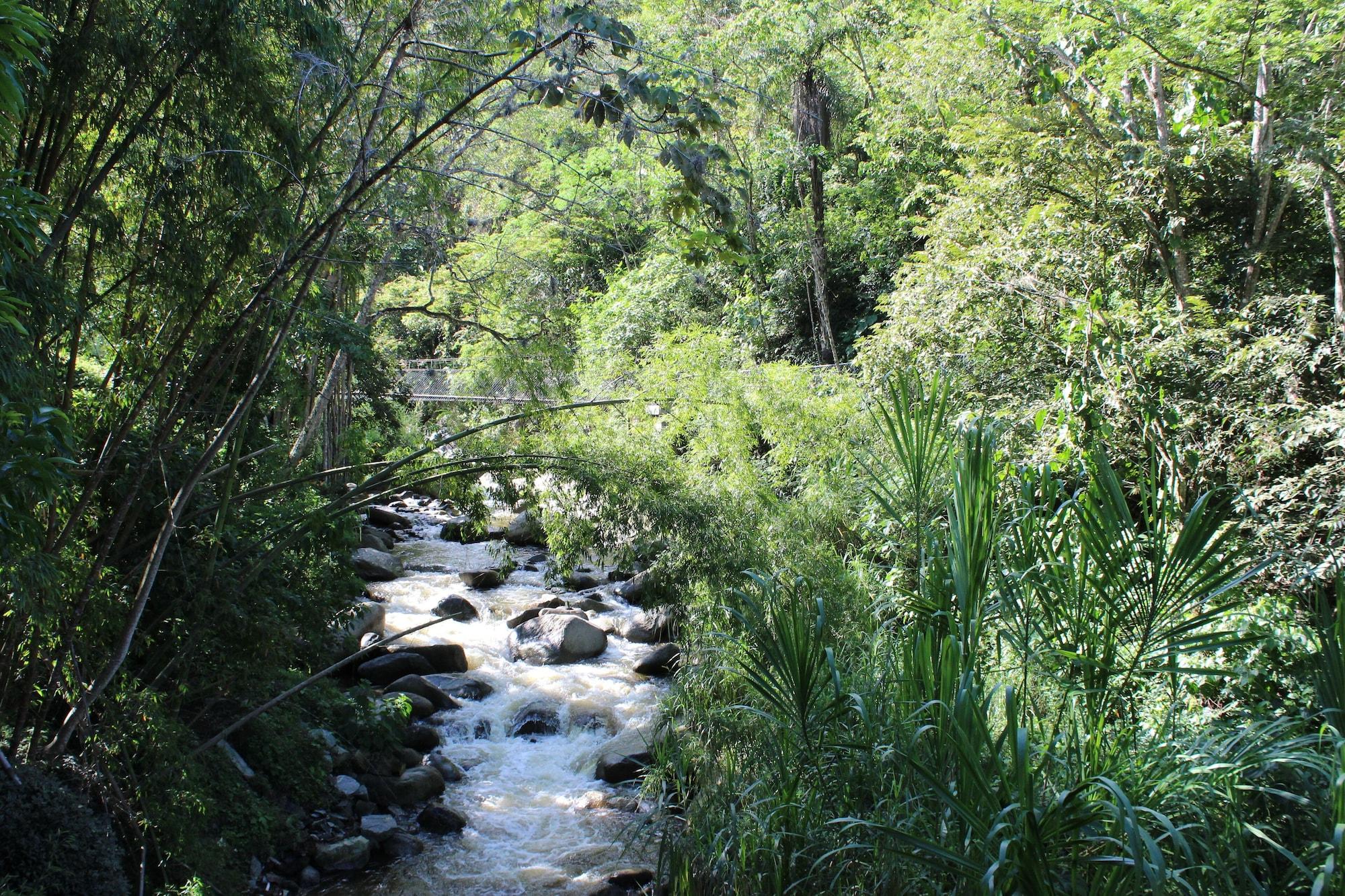 Varios Hostería Río Escondido