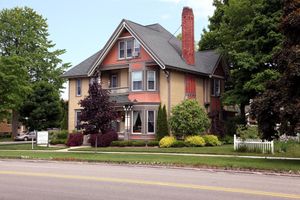 Alojamiento - Ludington House B&B