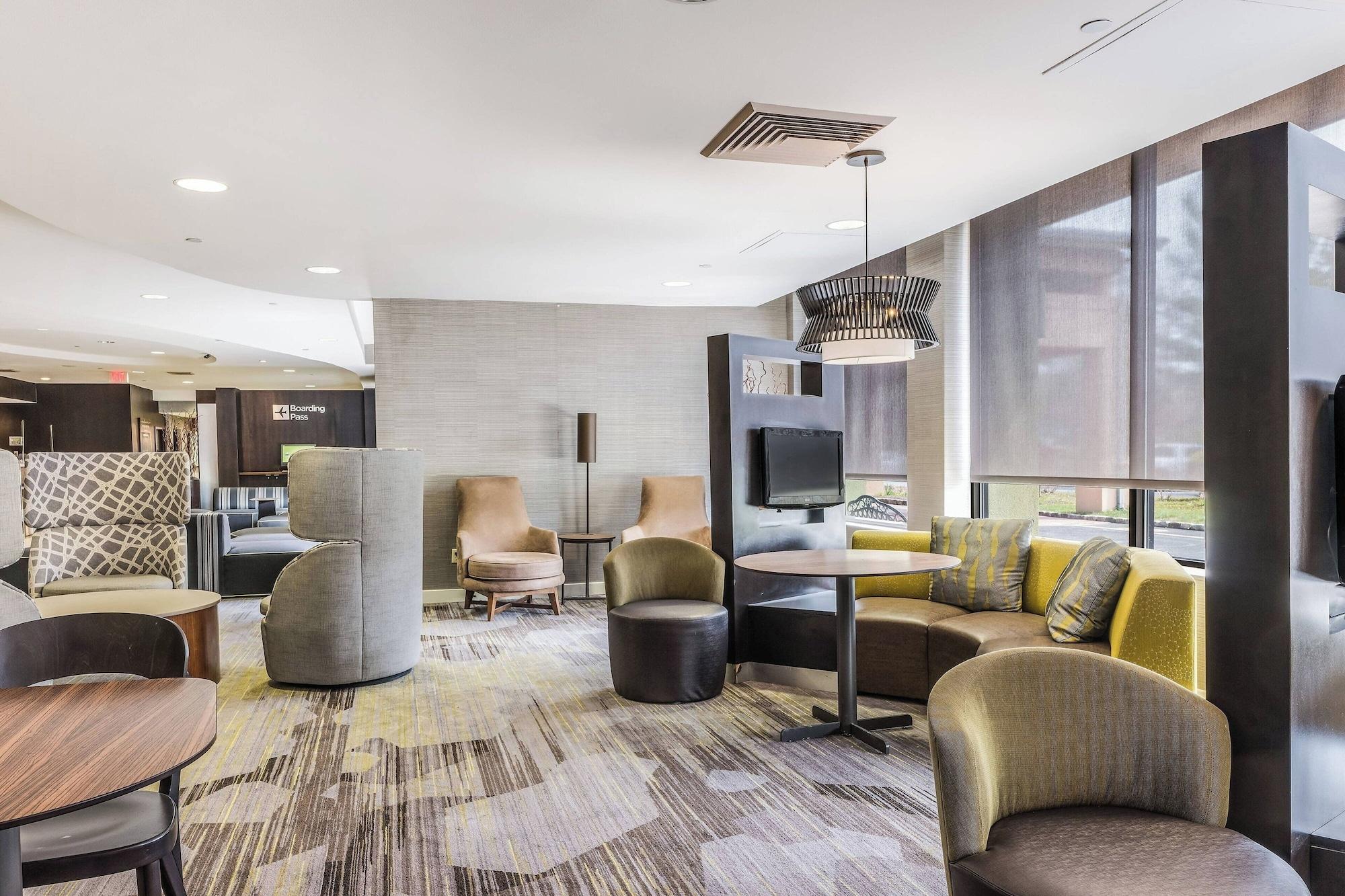 Vista Lobby Courtyard by Marriott Rockaway Mount Arlington