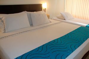 Alojamiento - Granada Inn Hotel