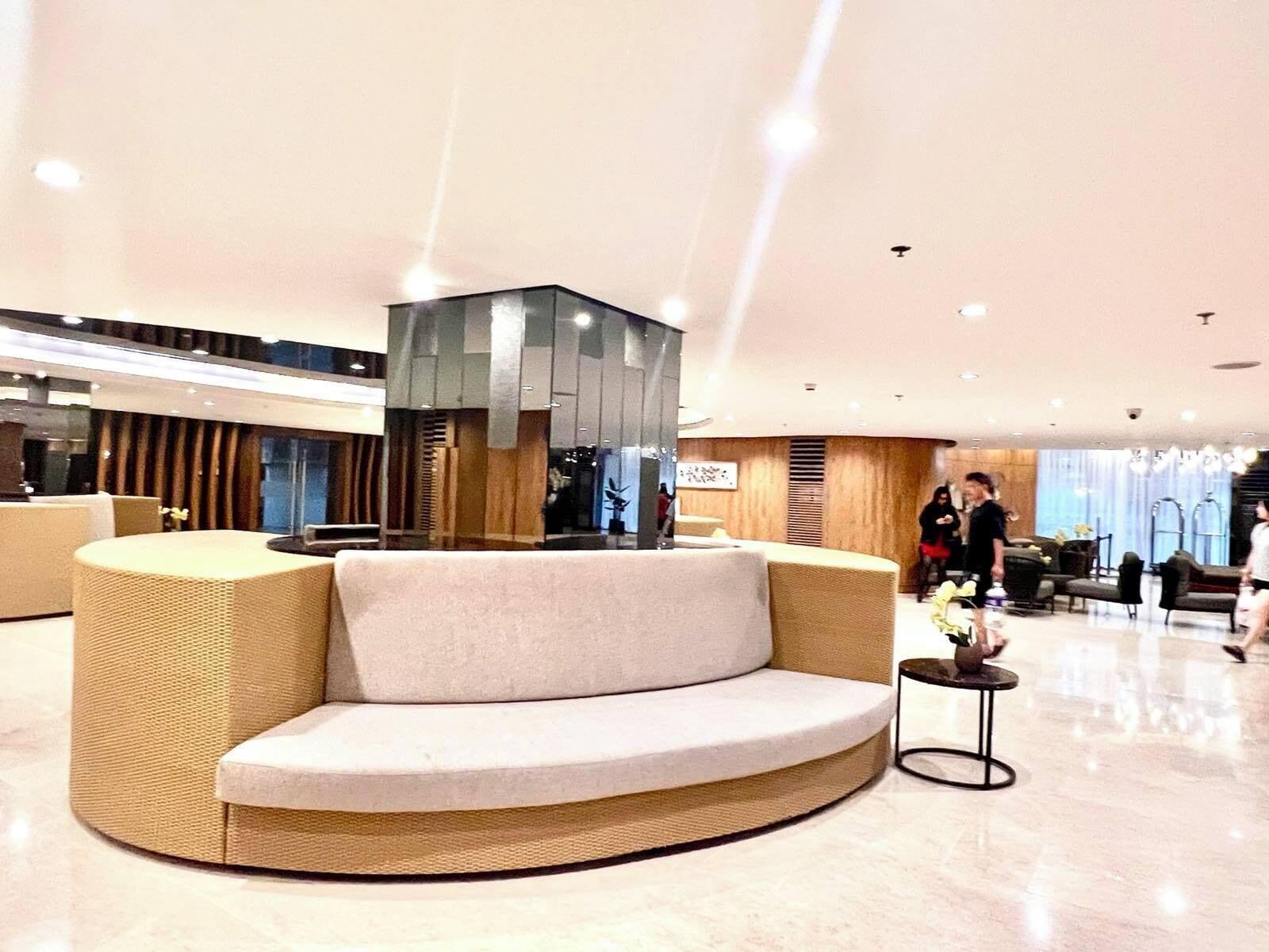 Vista Lobby Mall of Asia - Aseana Residences