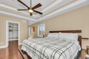 Alquiler Vacacional - Mokena Manor: Luxury Living - Your Elite Escape!