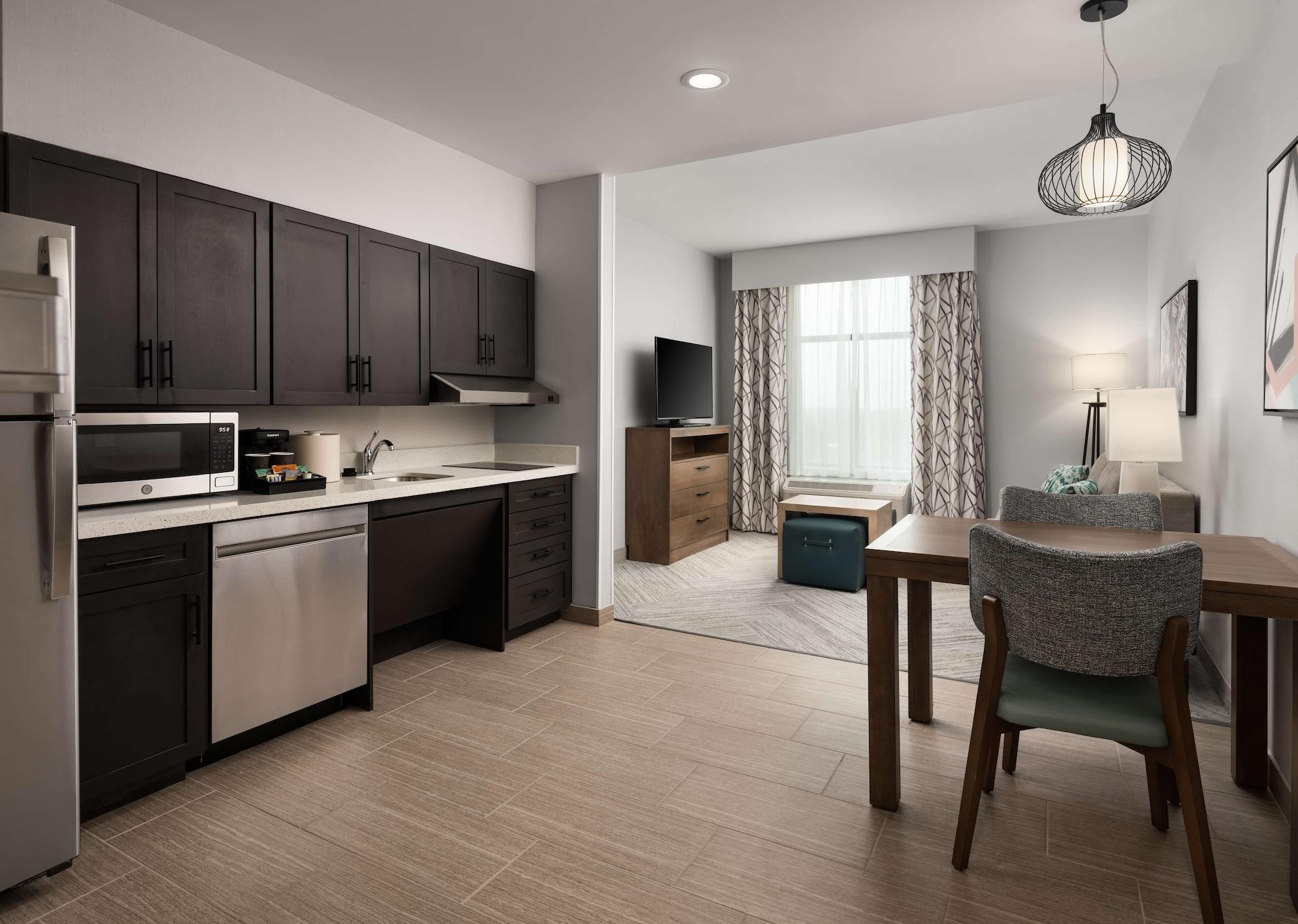 Equipamiento de Habitación Homewood Suites by Hilton Jackson Fondren Medical District