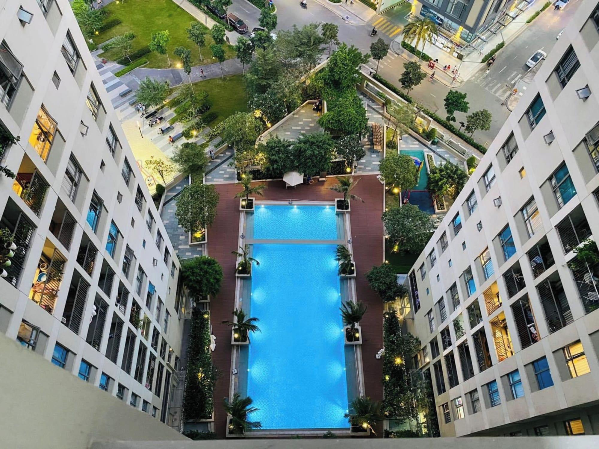 Vista Piscina The MASTERI ANGIA Prestige Suite