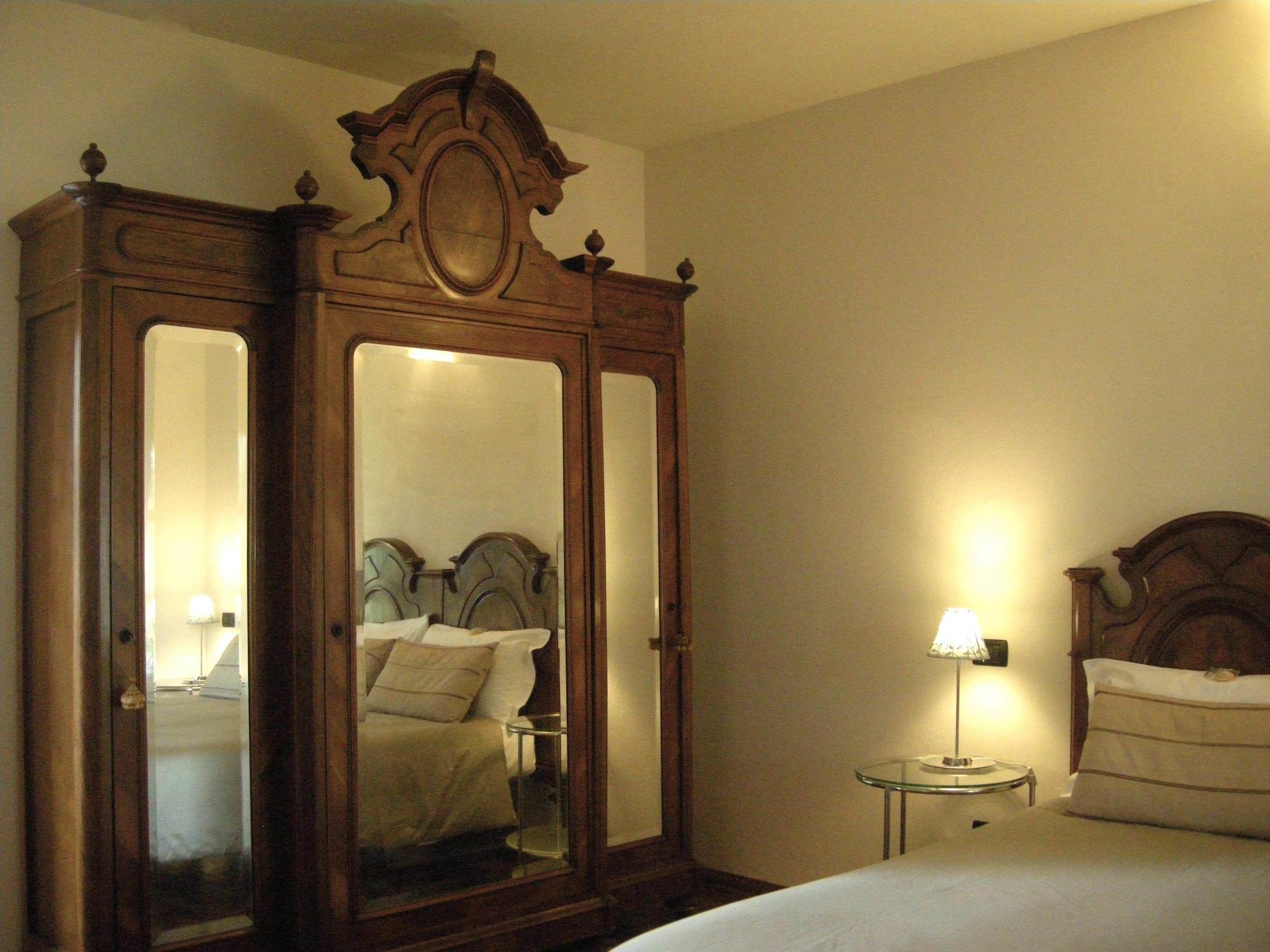 Habitación Villa Scati