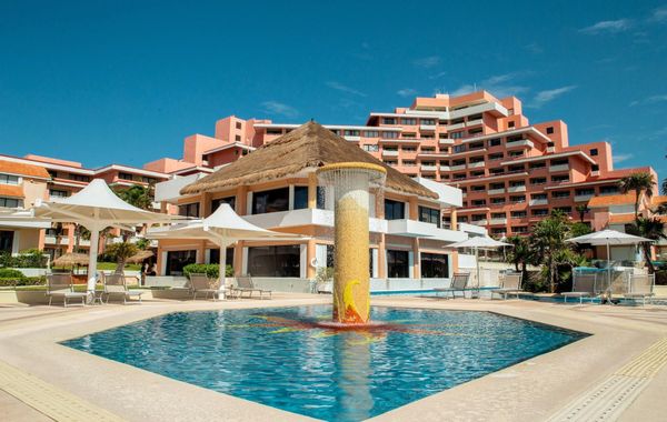 Family 3 Bedroom Ocean Villa By Wyndham Grand Cancun - Hoteles cerca de Laguna Nichupté en Cancún
