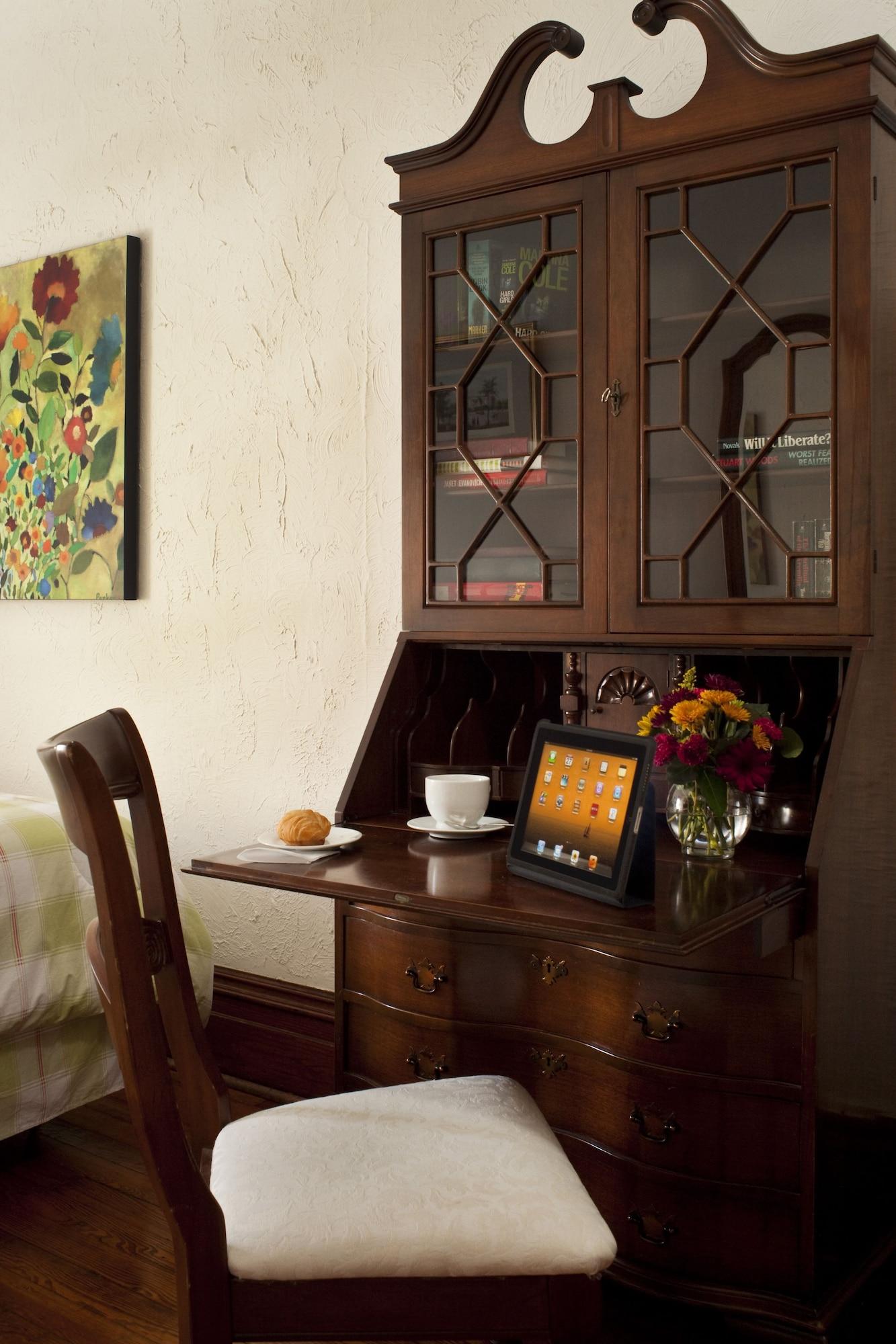 Set de Habitación American Guest House