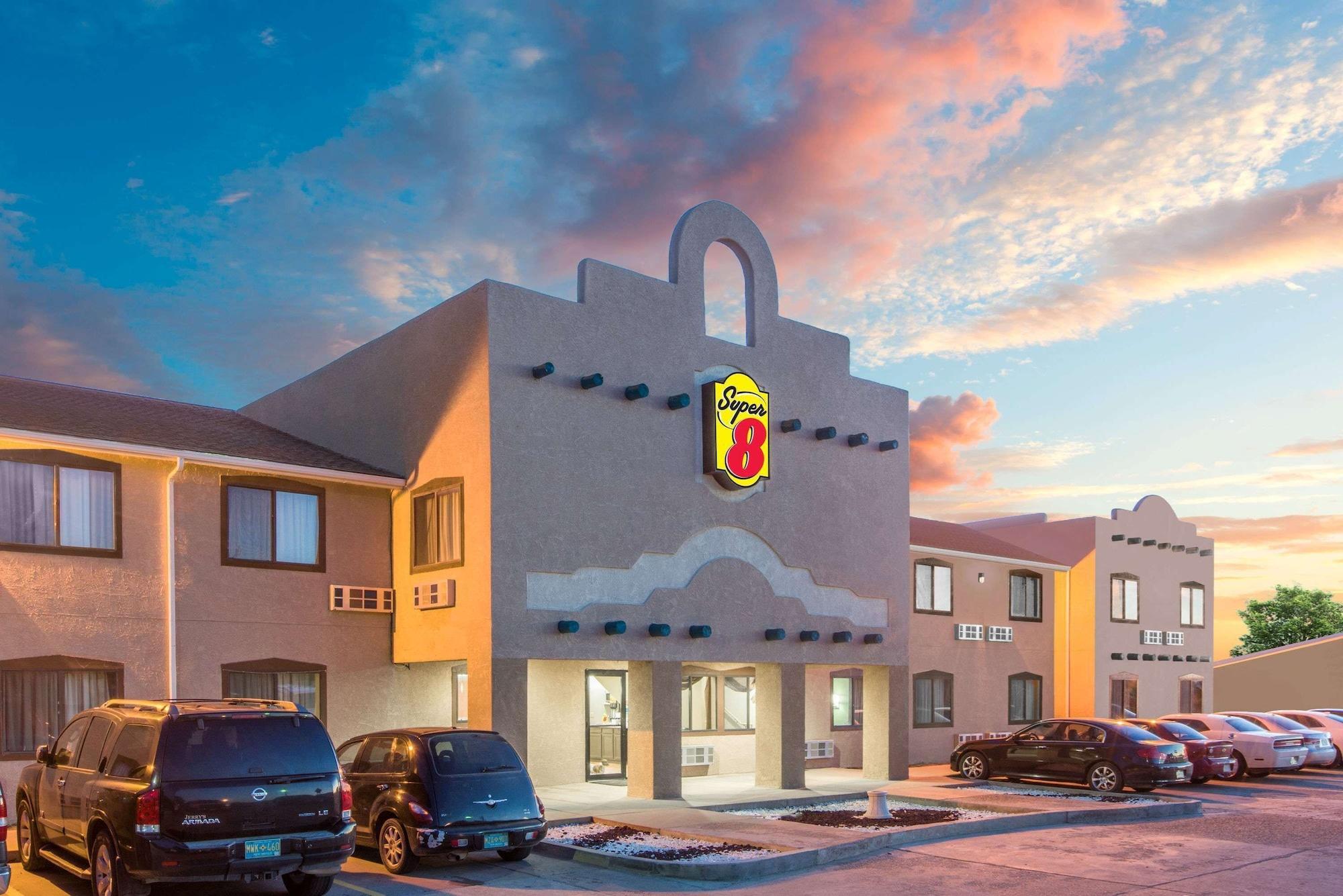 Vista Exterior Super 8 by Wyndham Fort Sumner