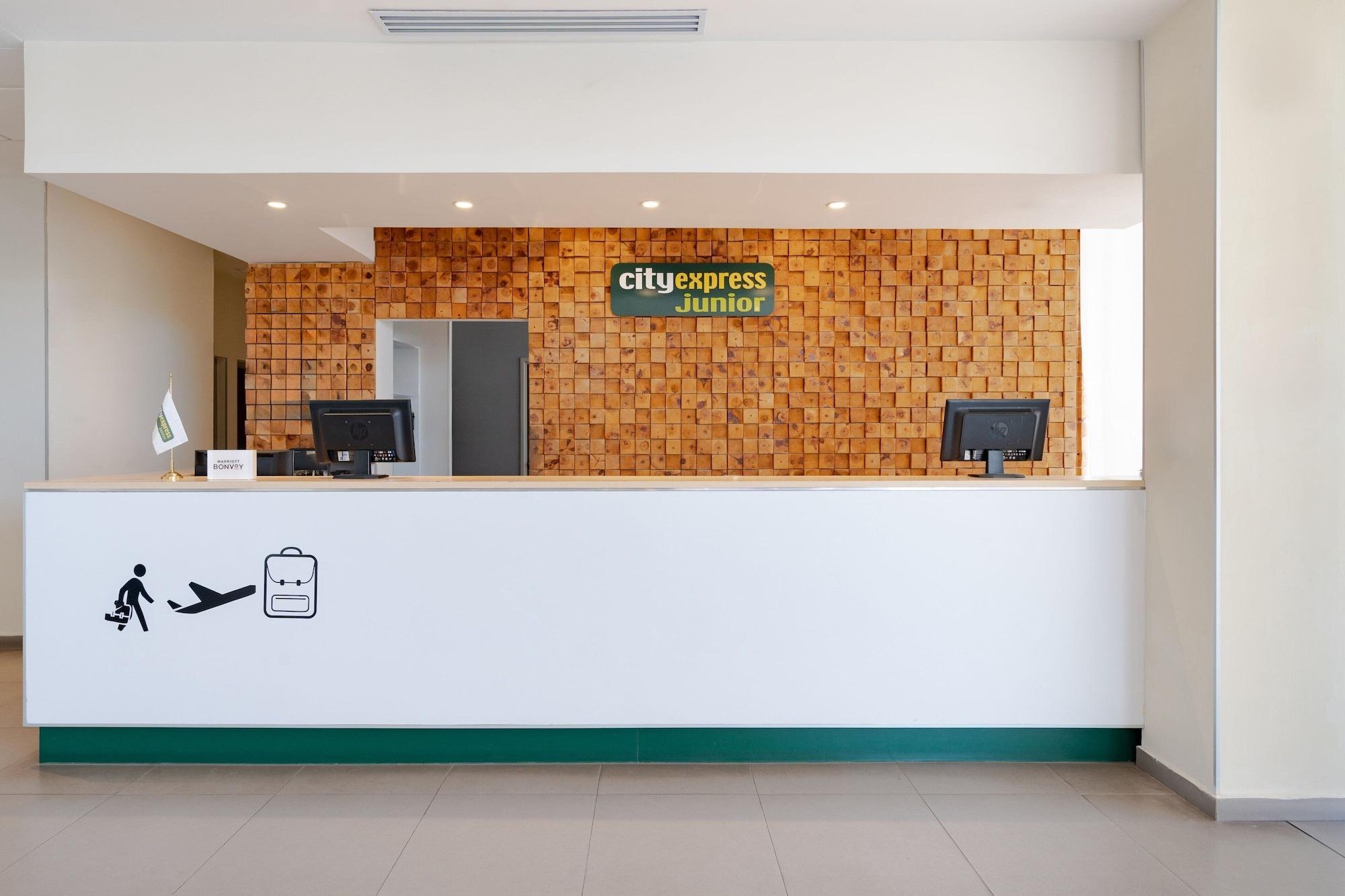 Vista Lobby City Express Junior by Marriott Aguascalientes Centro